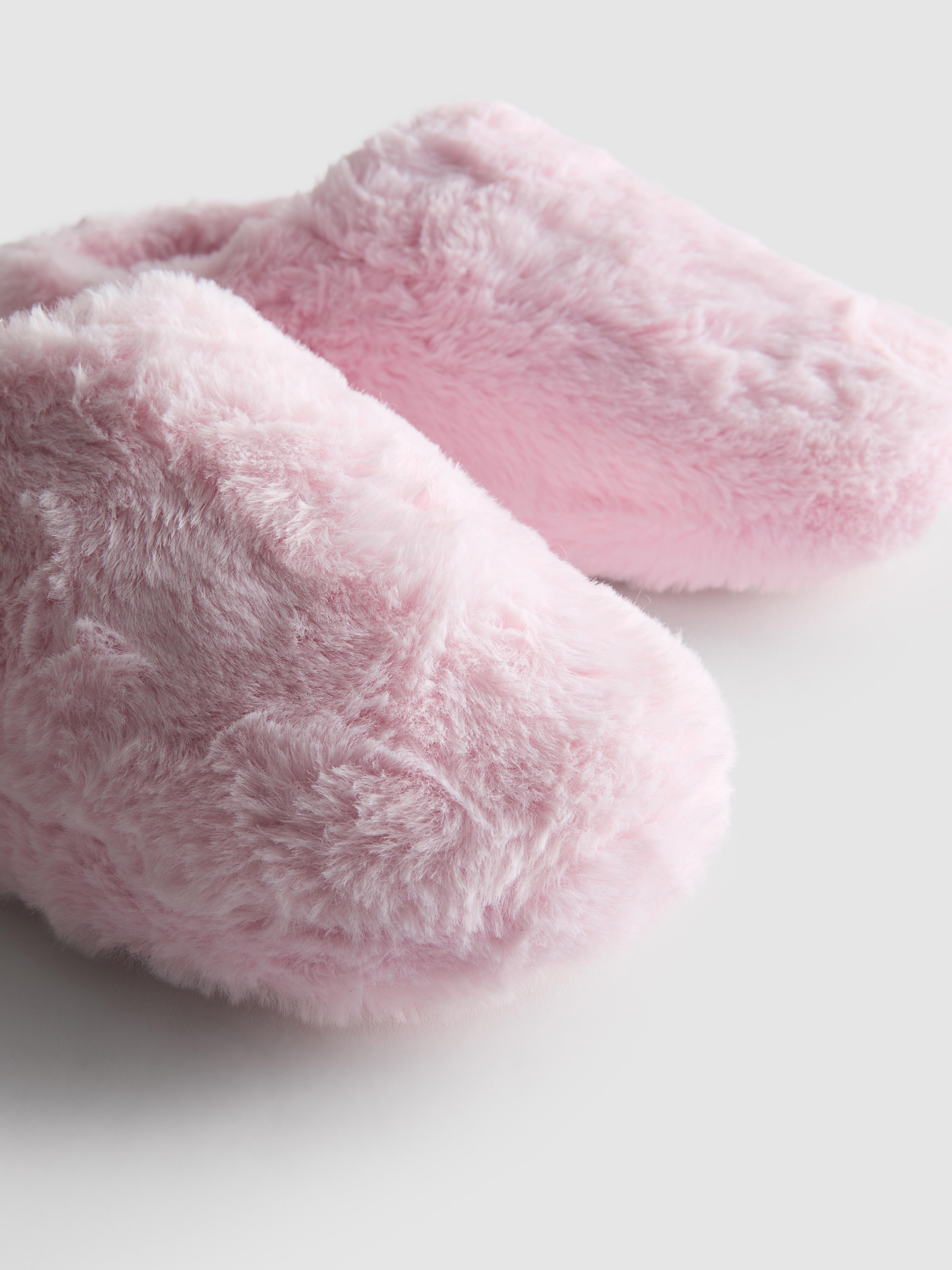 Women's Light Pink Fluffy Slippers