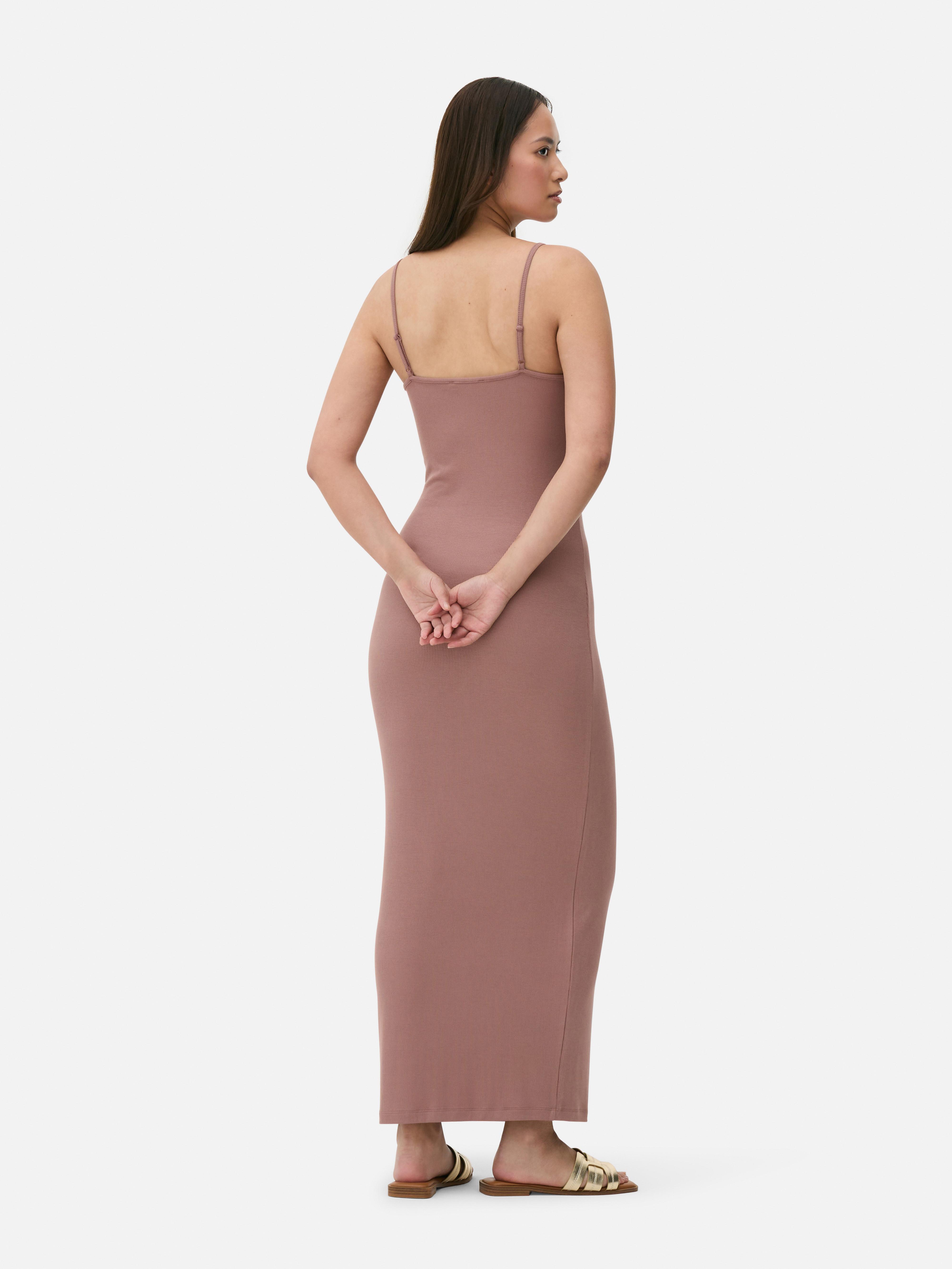 Robe longue côtelée effet seconde peau