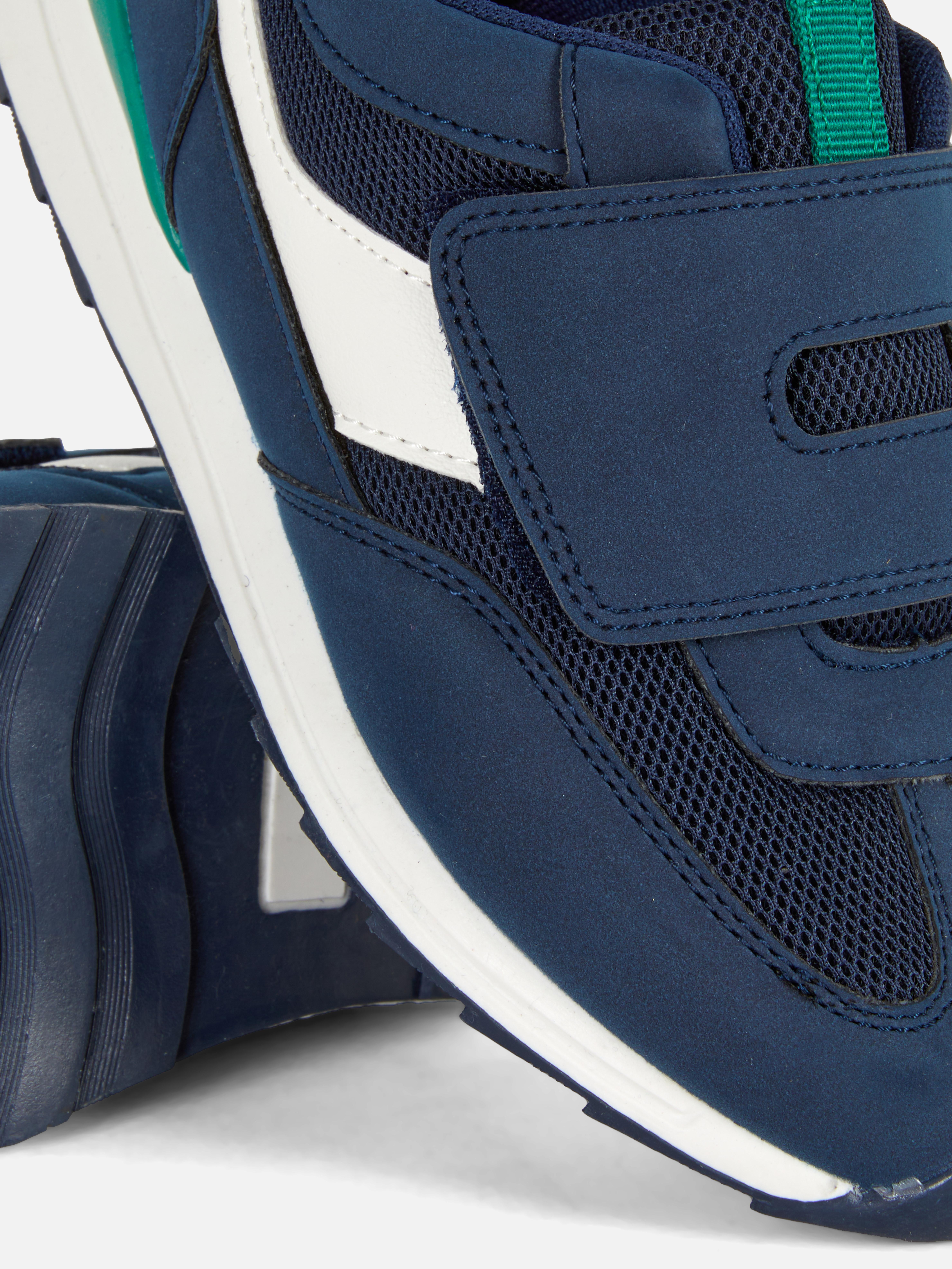 Sneakers met mesh panelen
