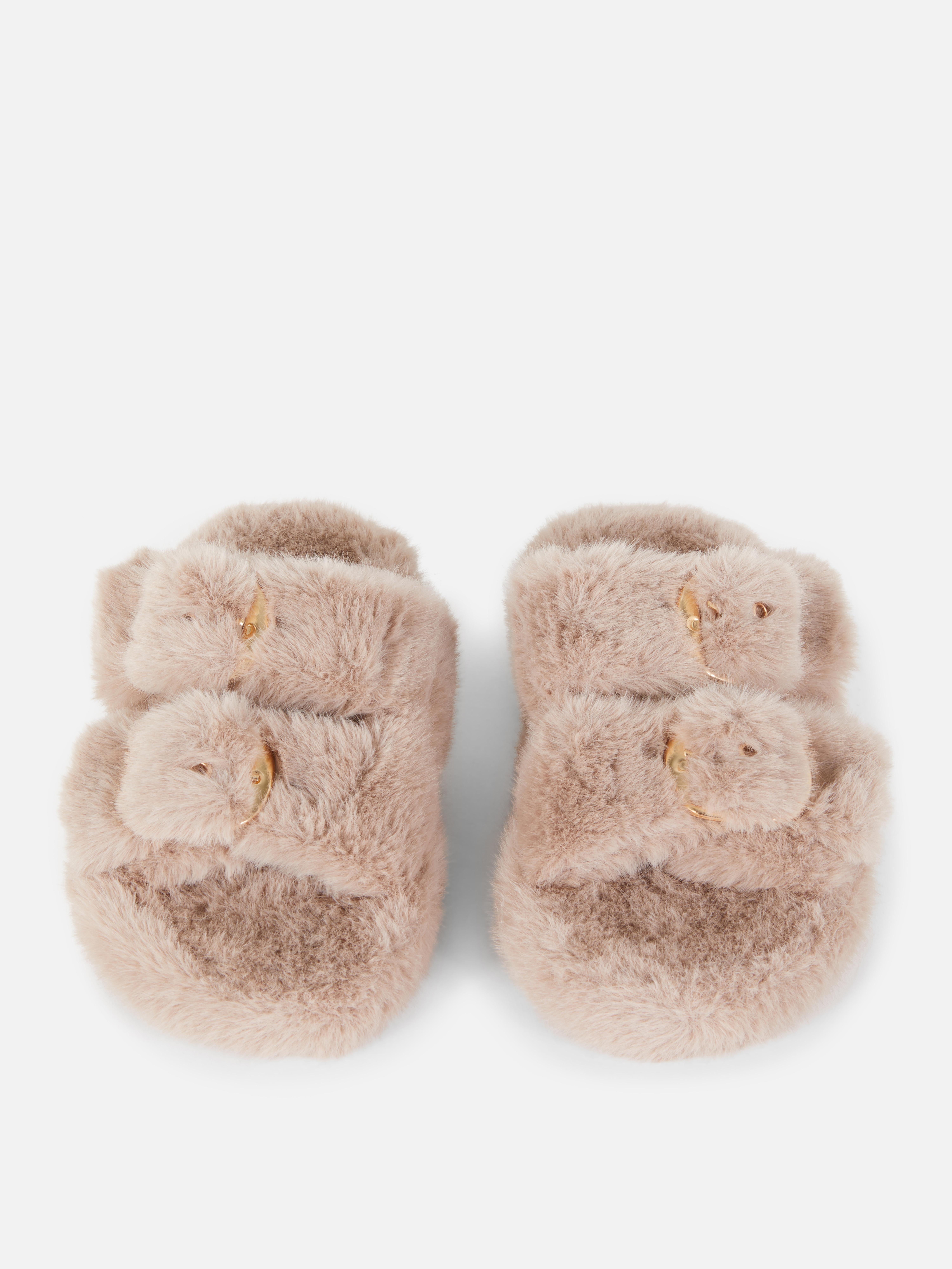 Pantoffels van imitatiebont met bandjes