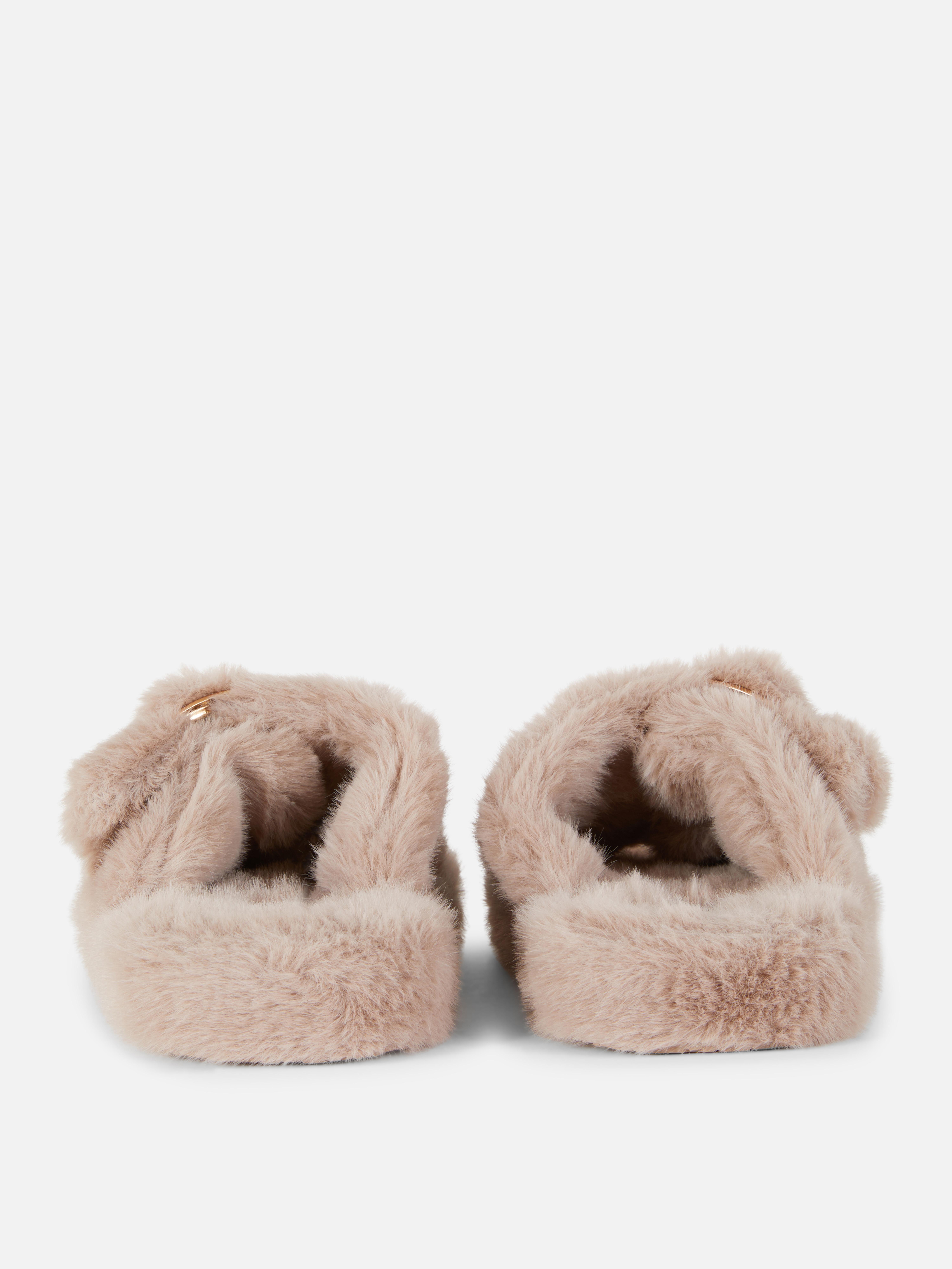Pantoffels van imitatiebont met bandjes