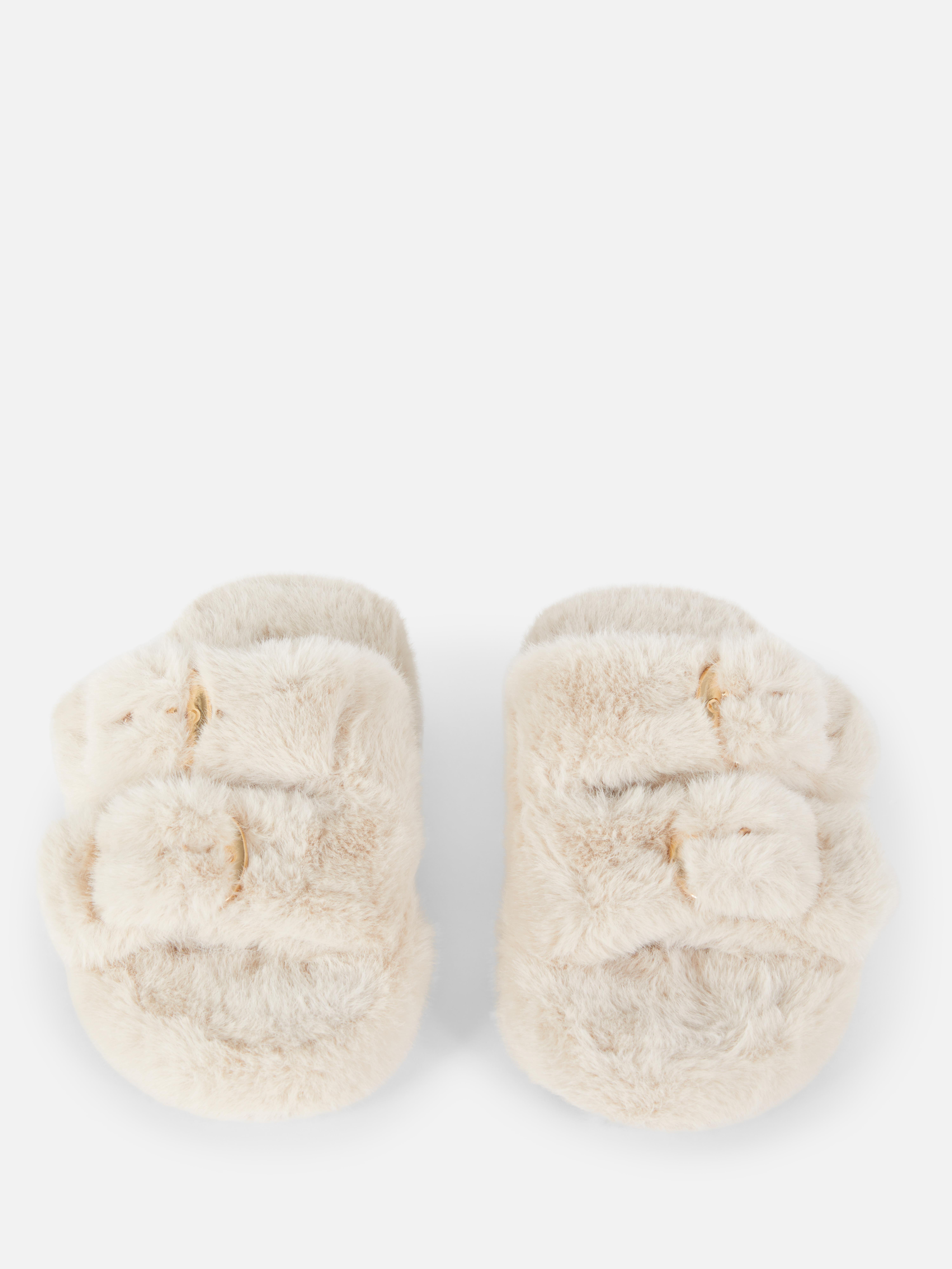Pantuflas de pelo sintético con tiras