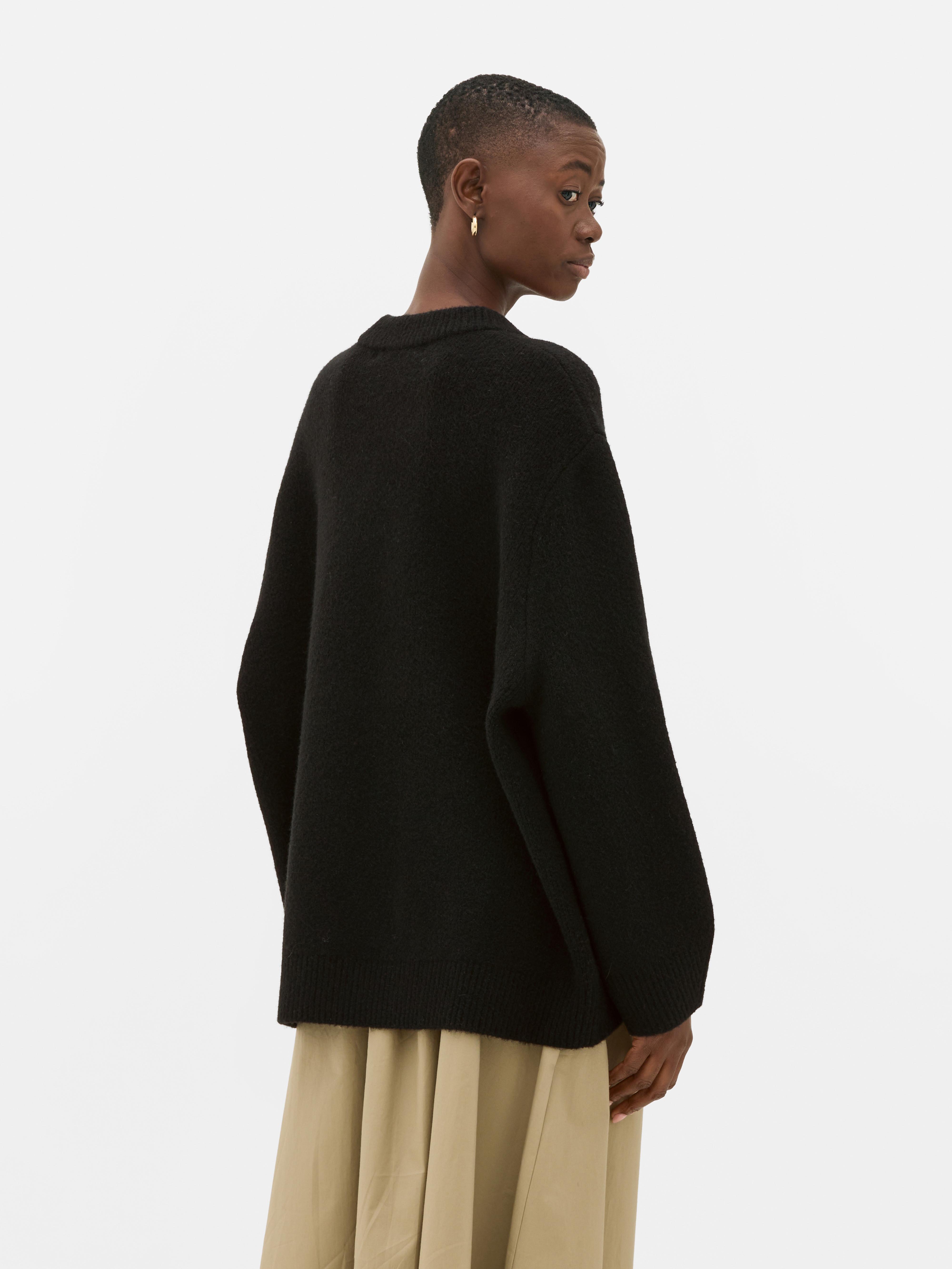 Maglione girocollo basic dalla vestibilità comoda