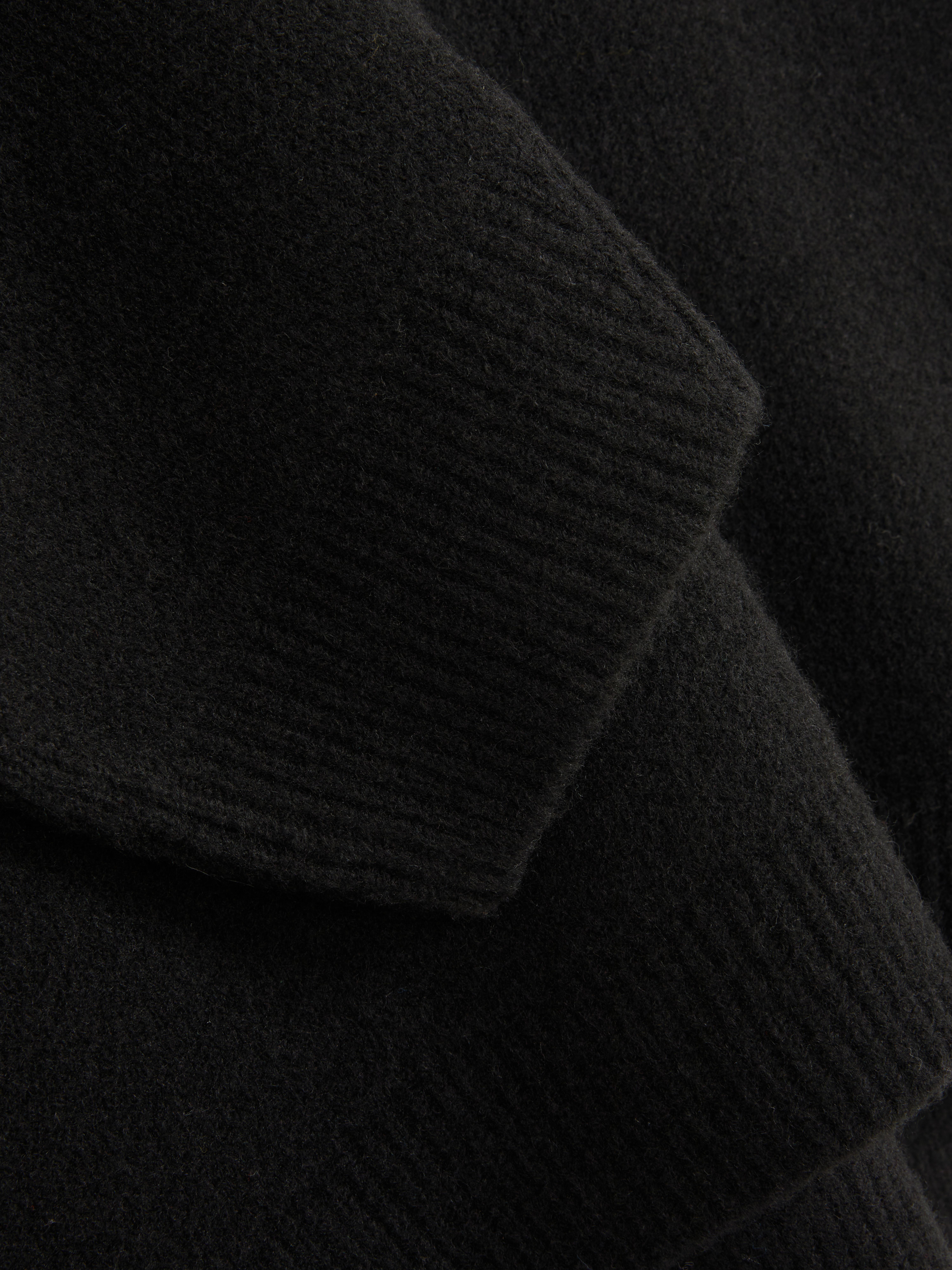 Maglione girocollo basic dalla vestibilità comoda