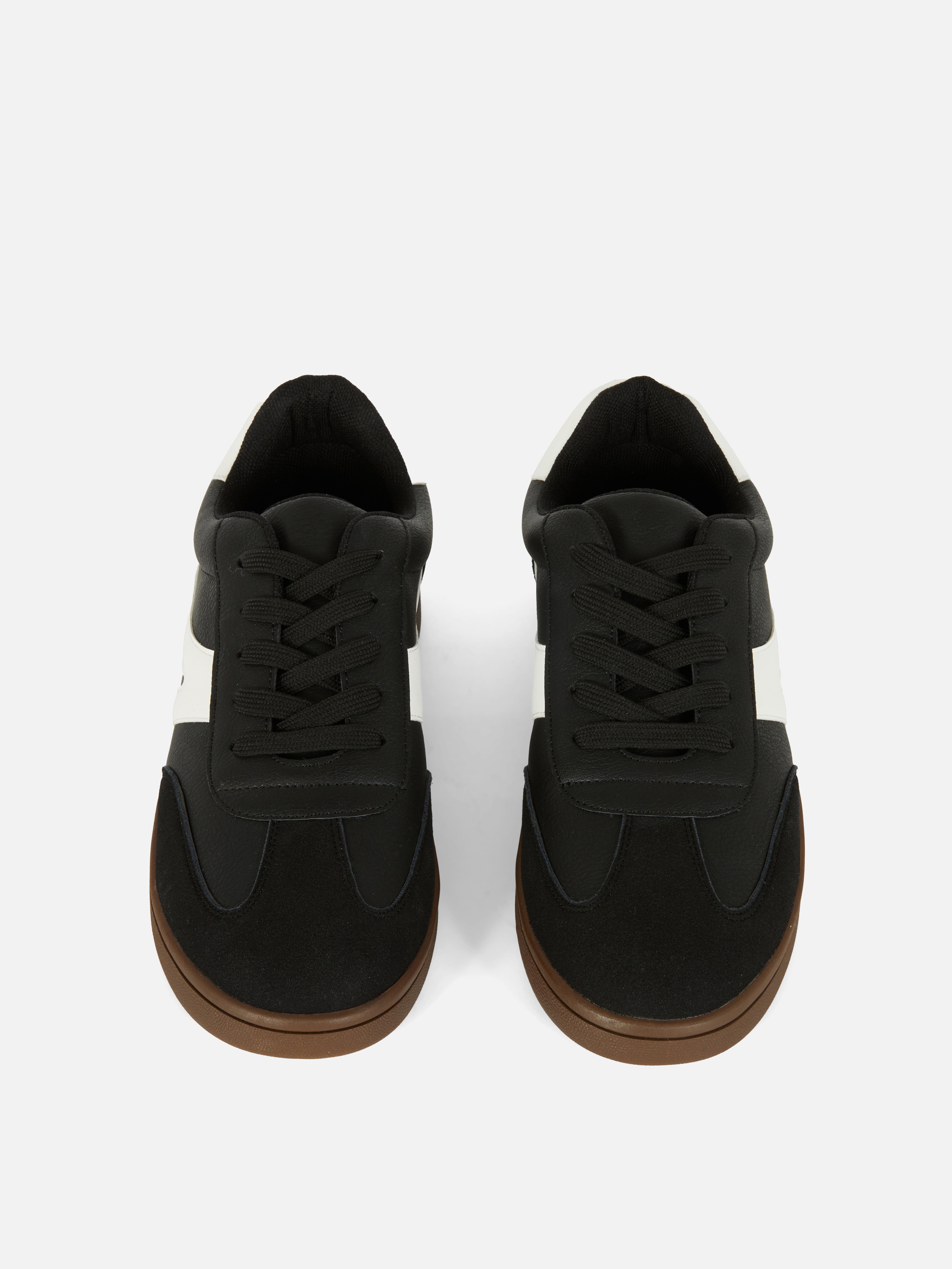 Low-Top-Sneaker mit Gummisohle