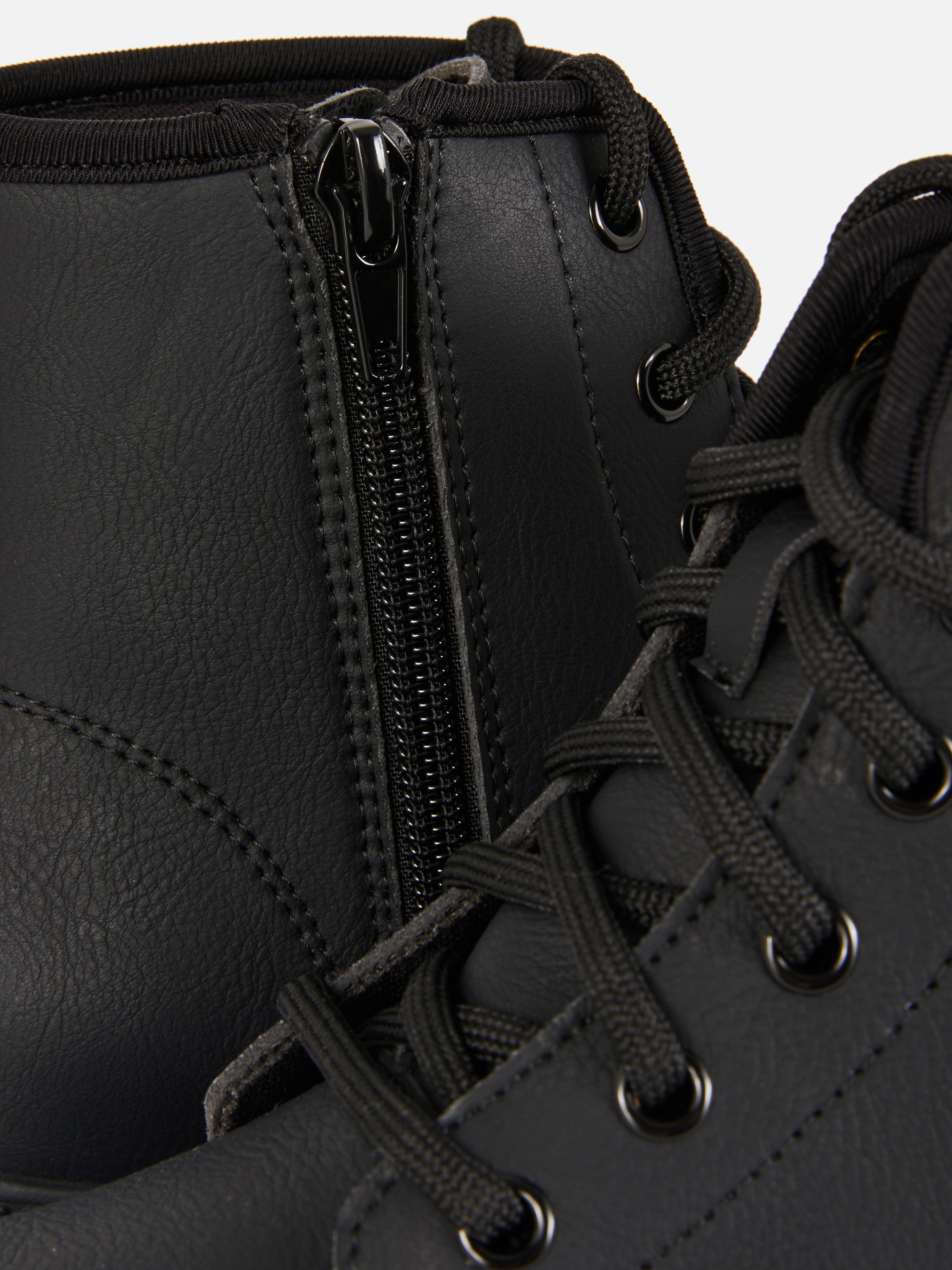 Bottines Tracker à fermeture zippée