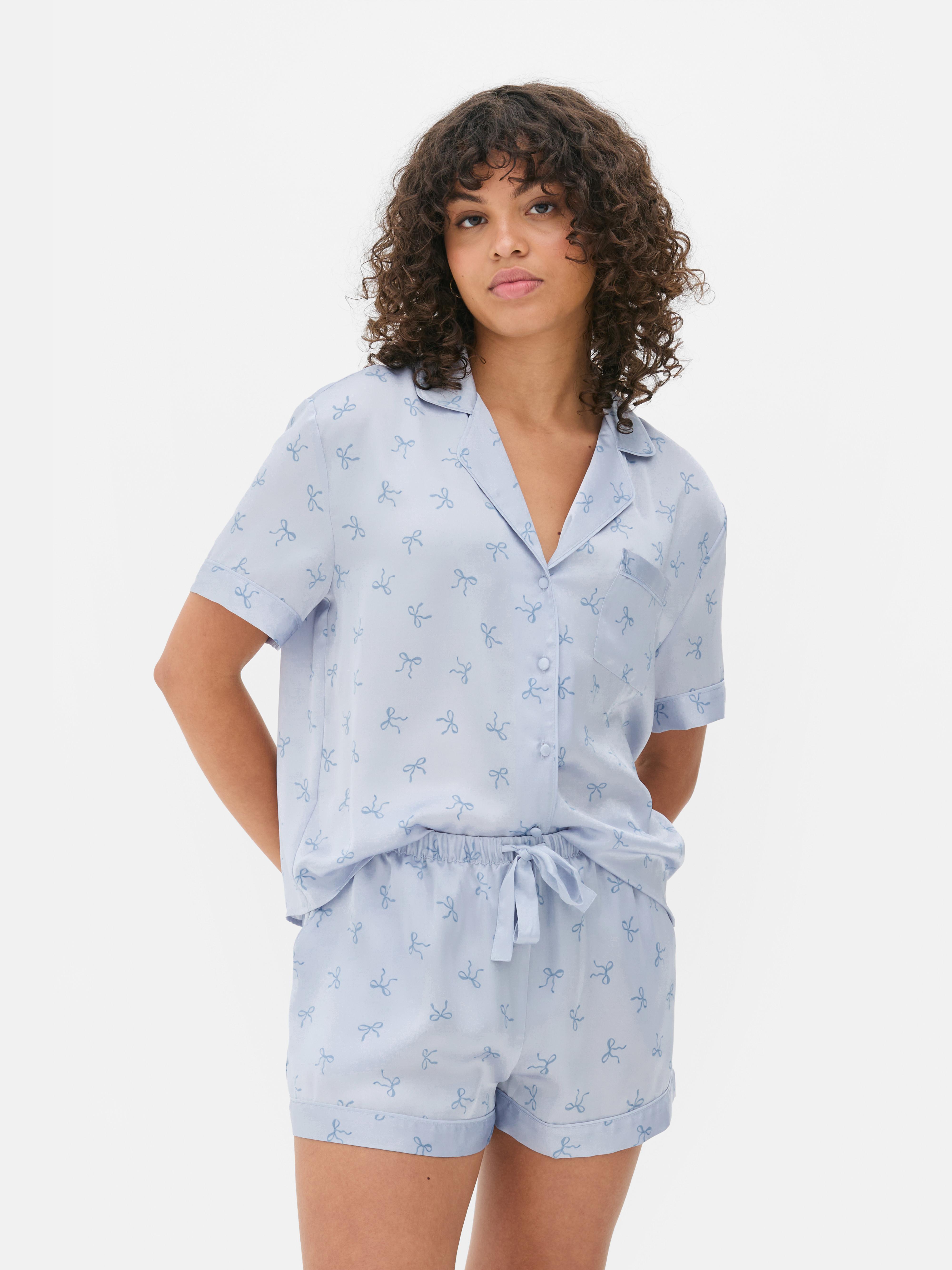 Set de pijamale scurte boyfriend din satin cu imprimeu