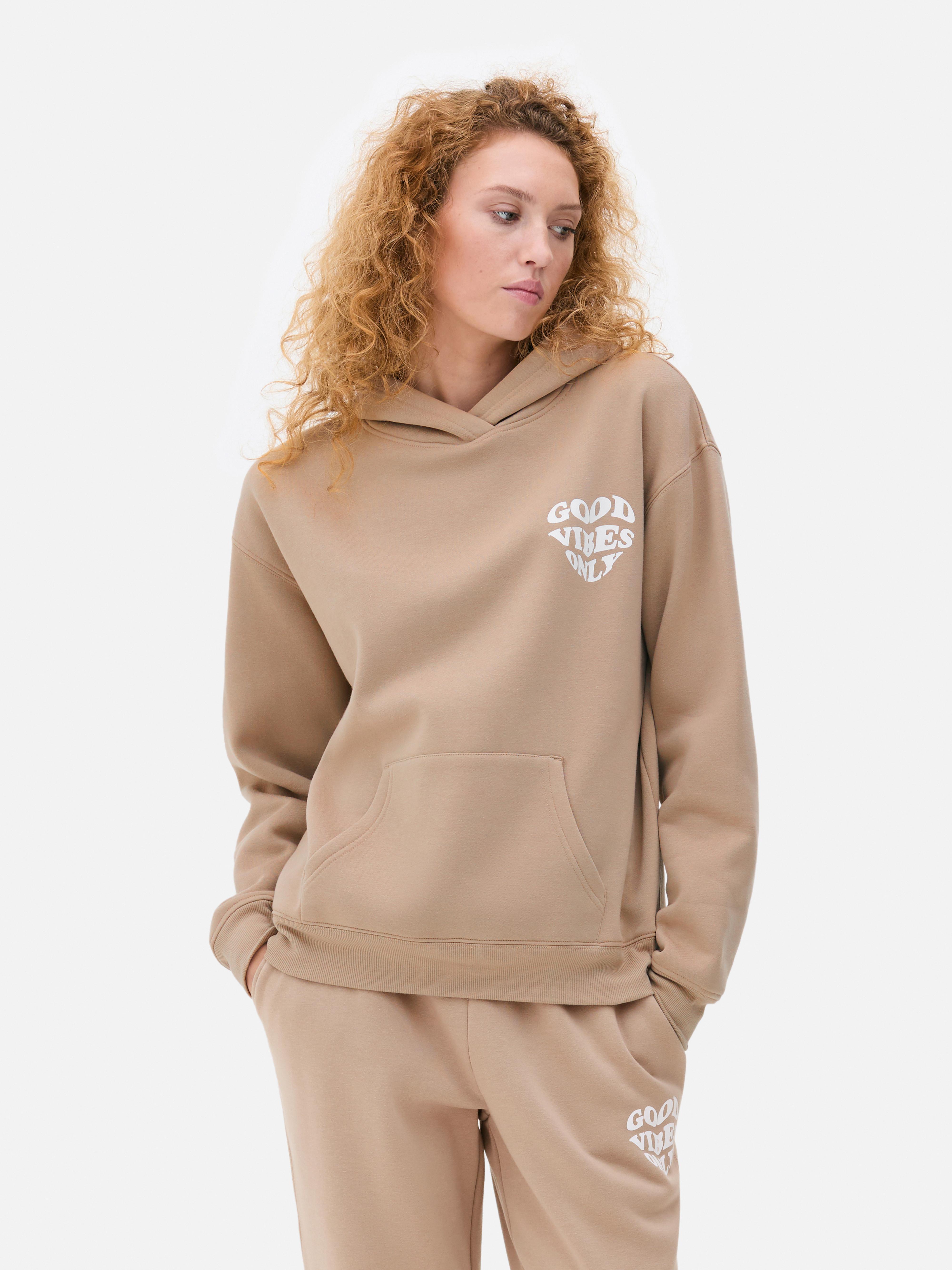 Sudadera con capucha gráfica estampada
