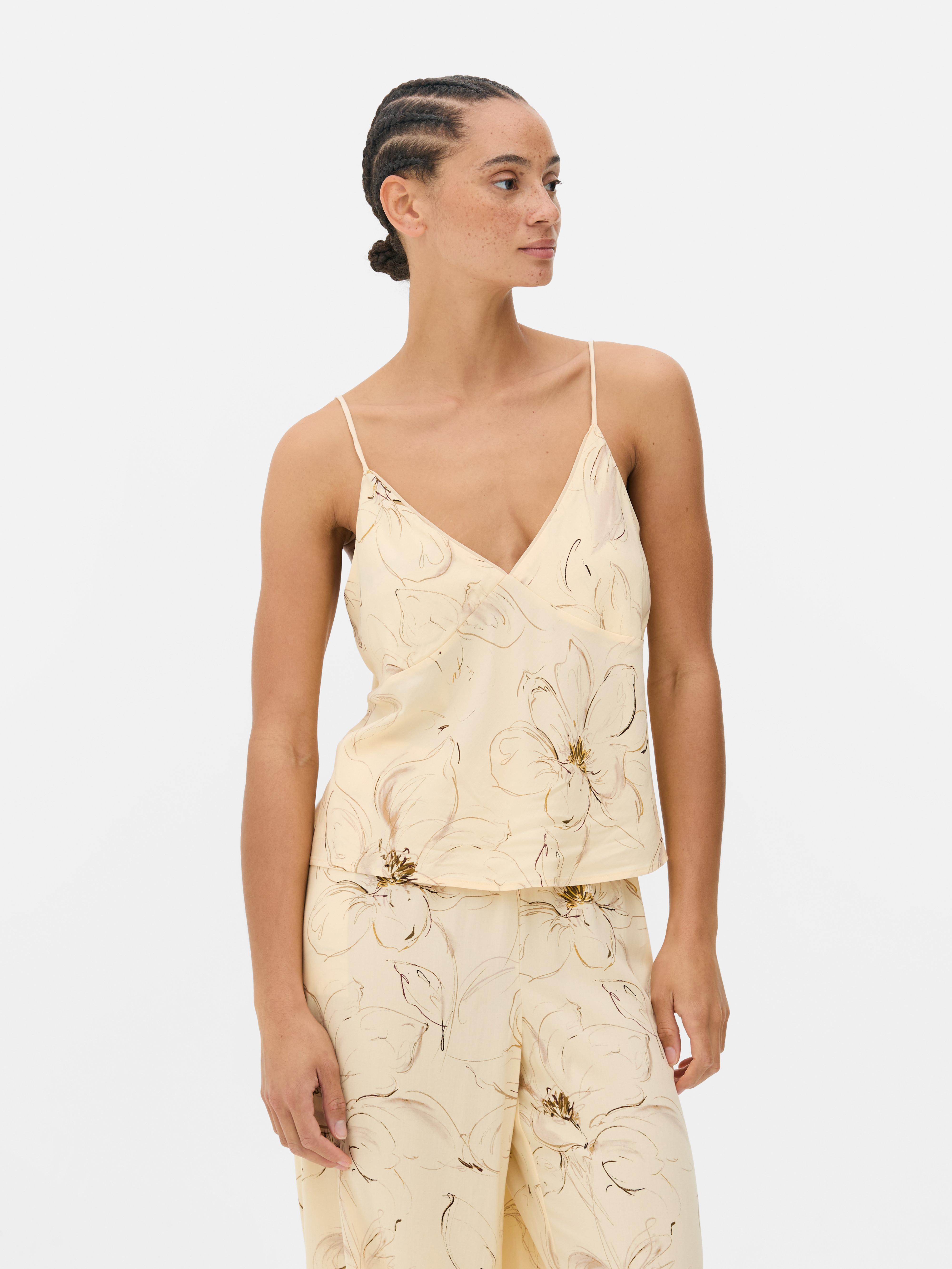 Pyjamahemdje met bloemenprint