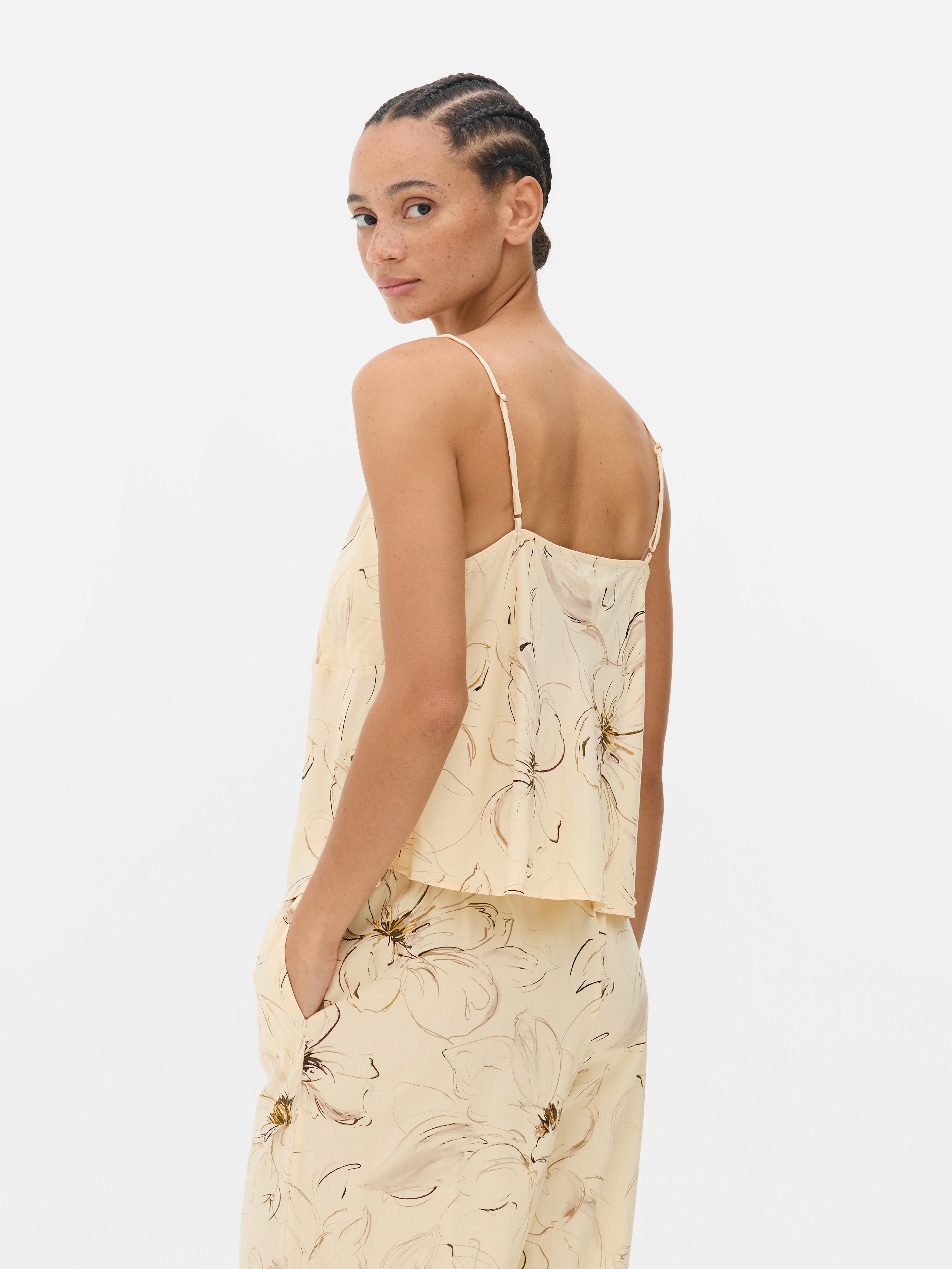 Pyjamahemdje met bloemenprint