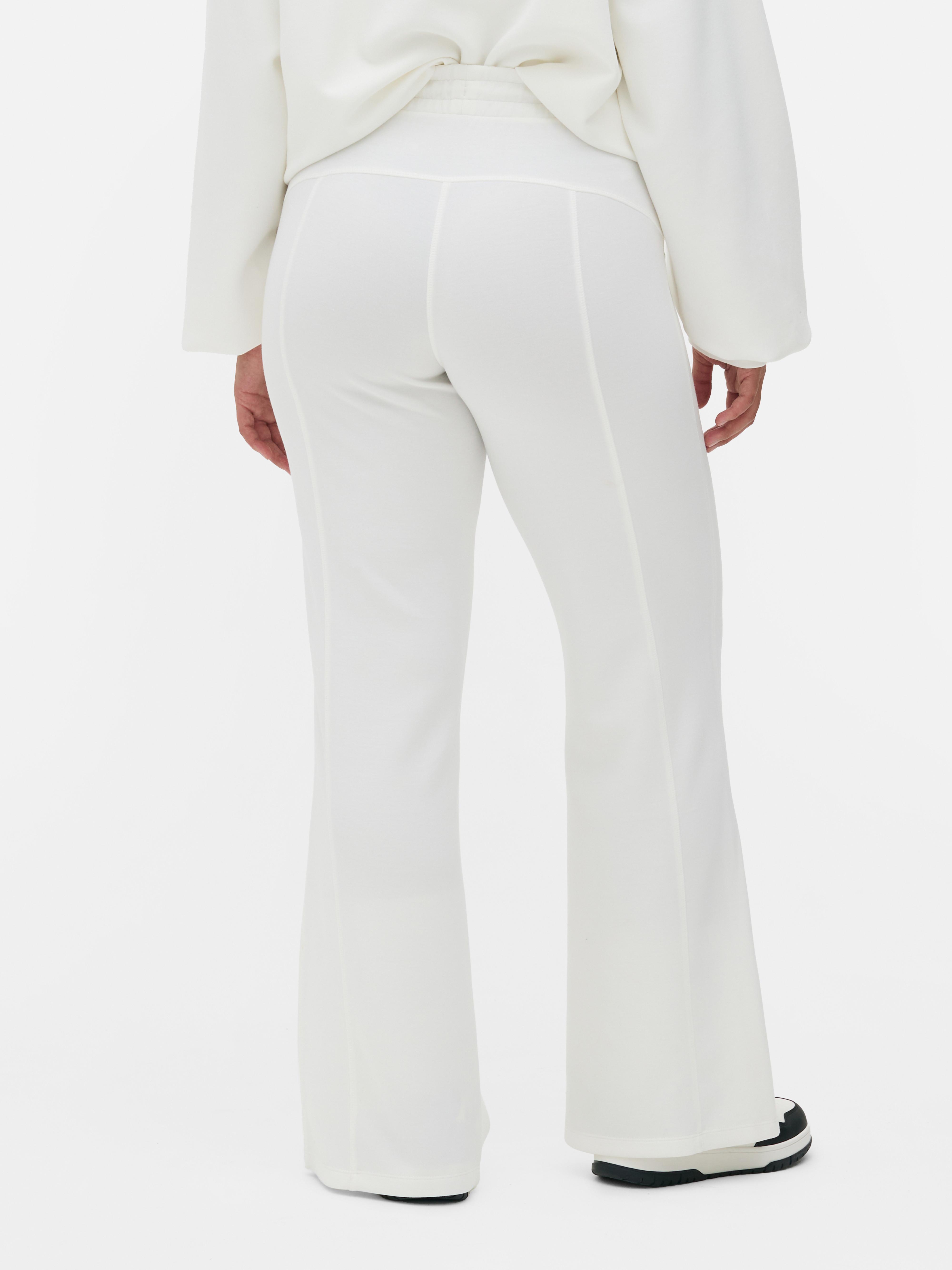 Pantalones de modal acampanados