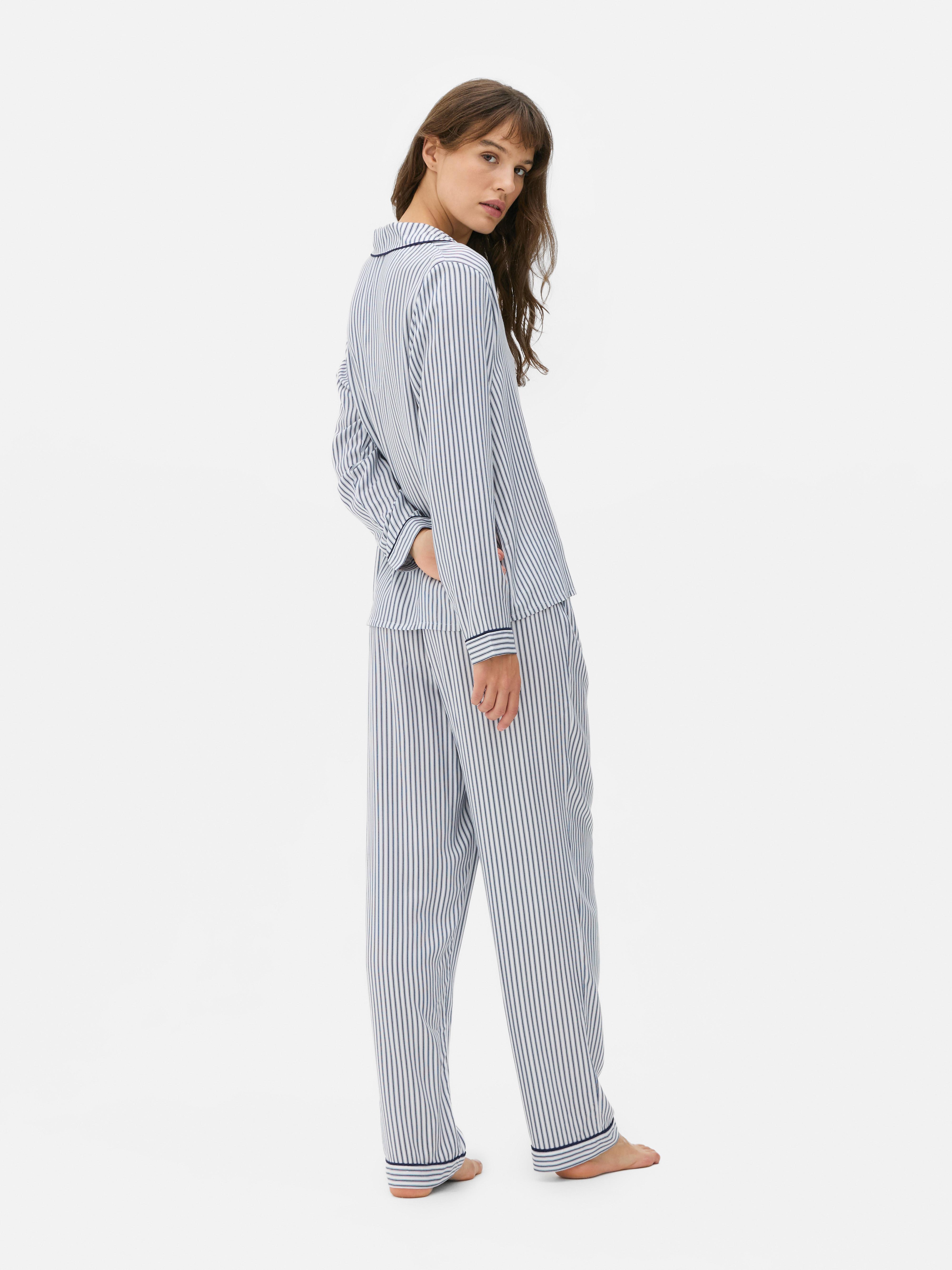 Pijama de sarga de estilo boyfriend