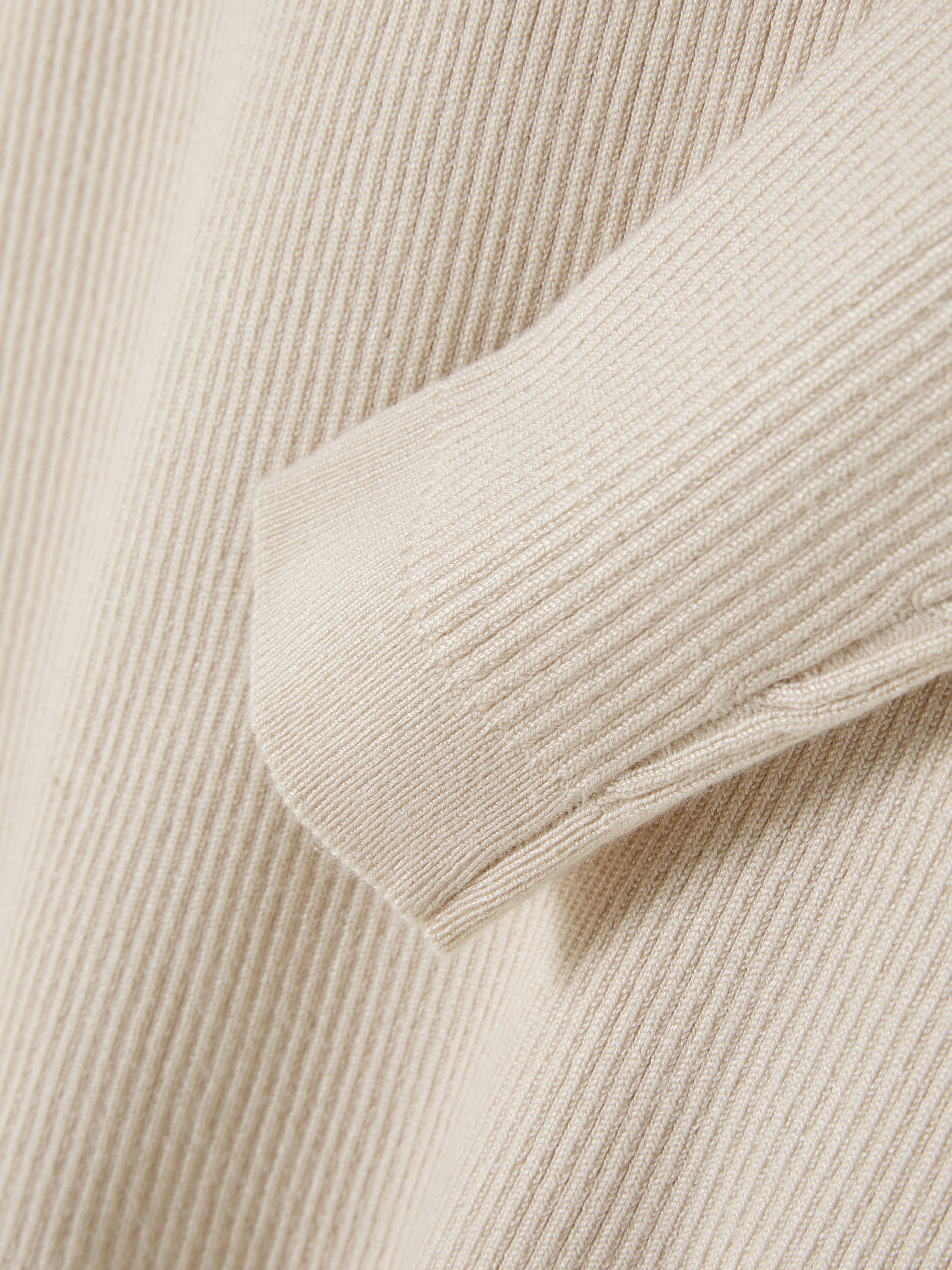 Ribbed Crew Neck Sweater