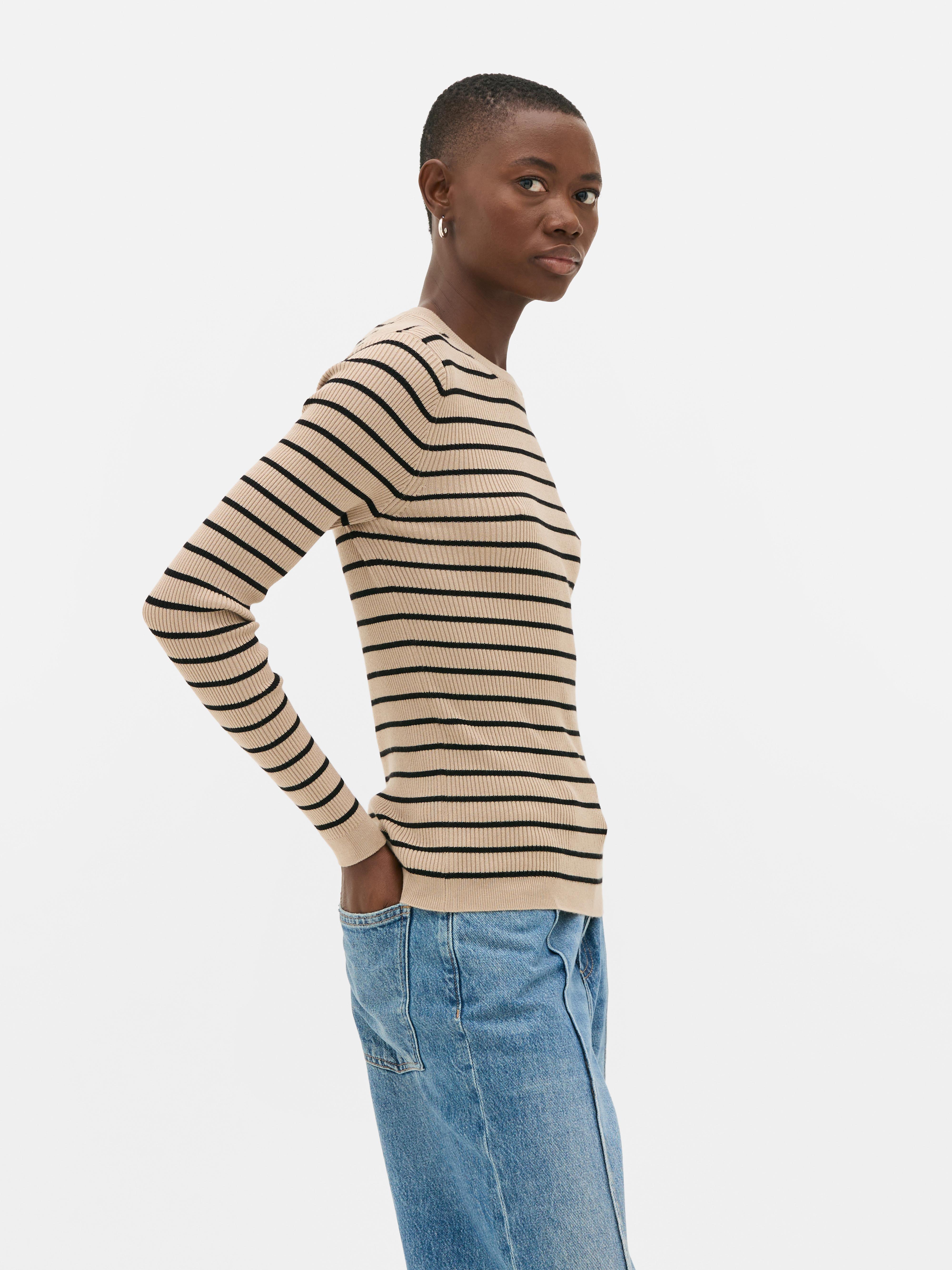 Gerippter Pullover mit Rundhalsausschnitt