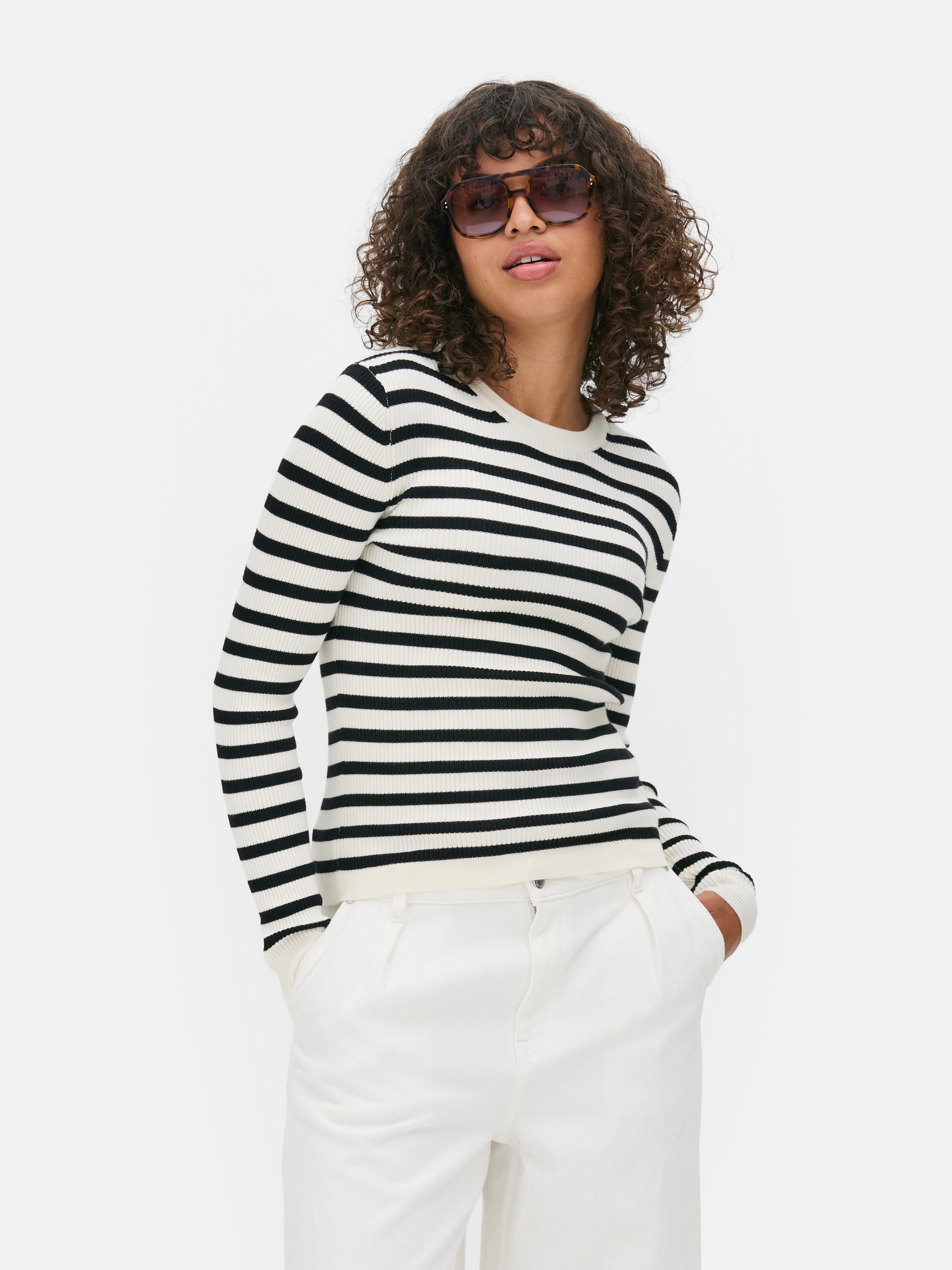 Gerippter Pullover mit Rundhalsausschnitt
