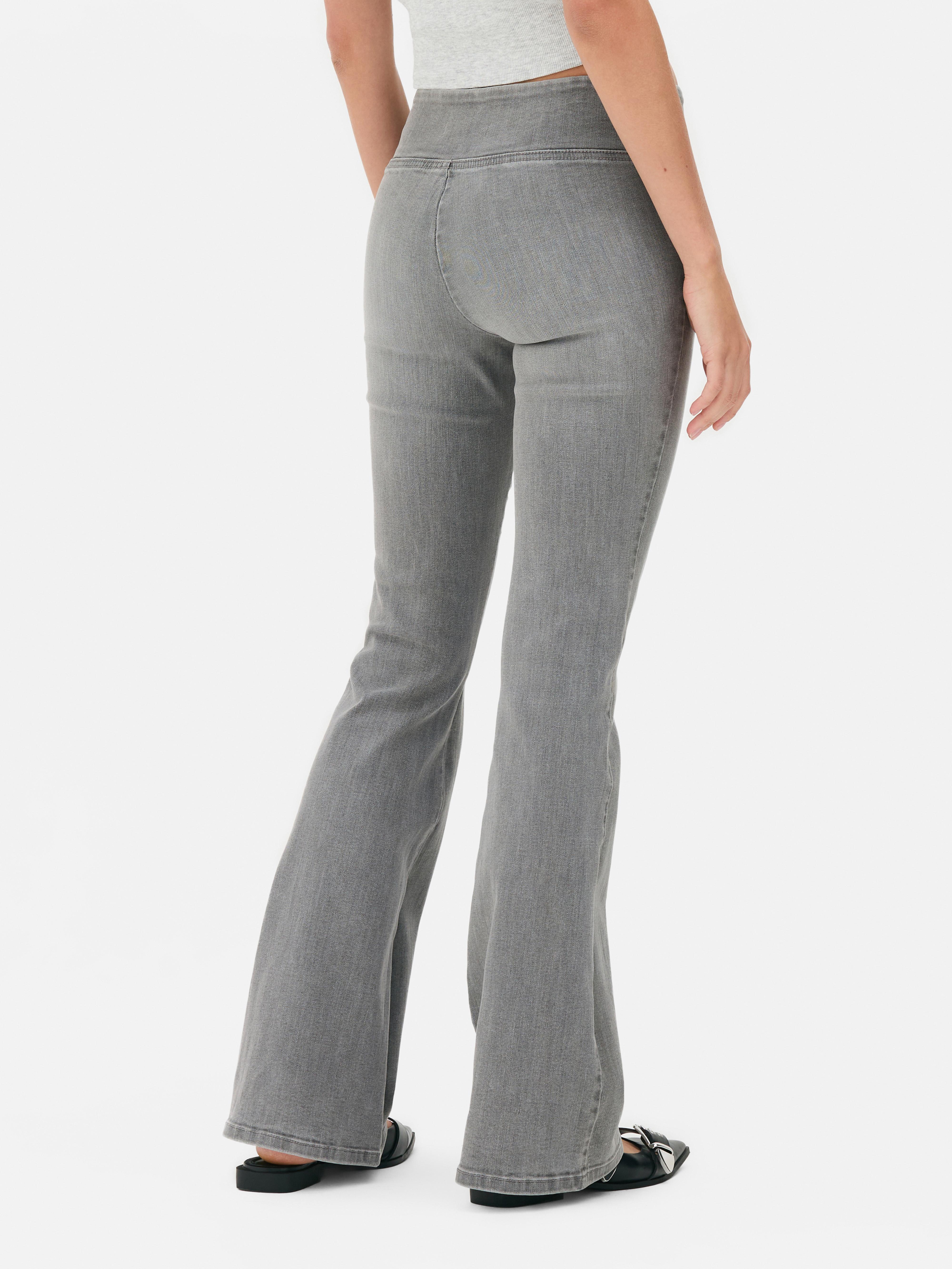 Középmagas derekú, trapézszárú jeggings