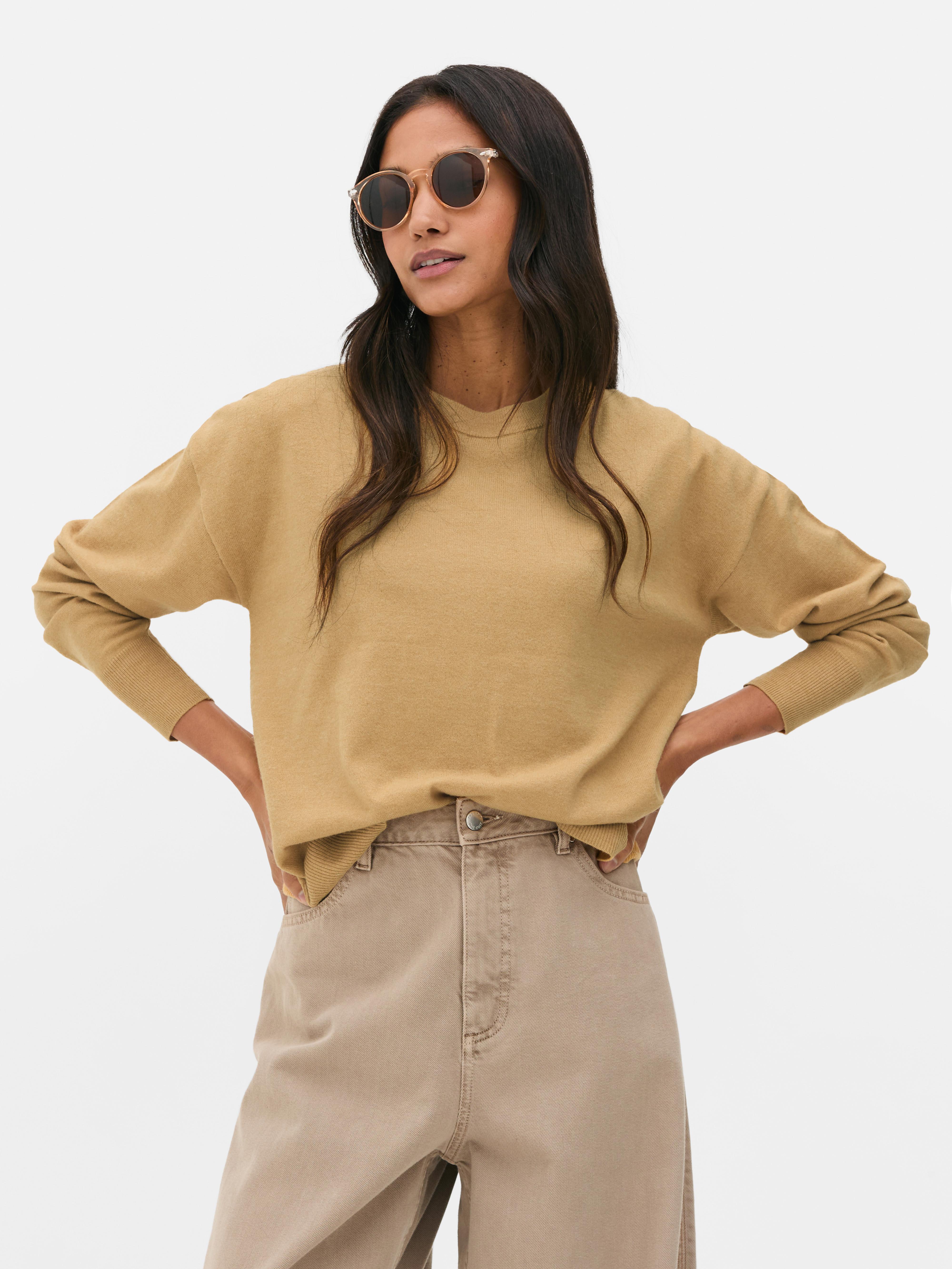 Weicher Pullover mit Rundhalsausschnitt Senffarben