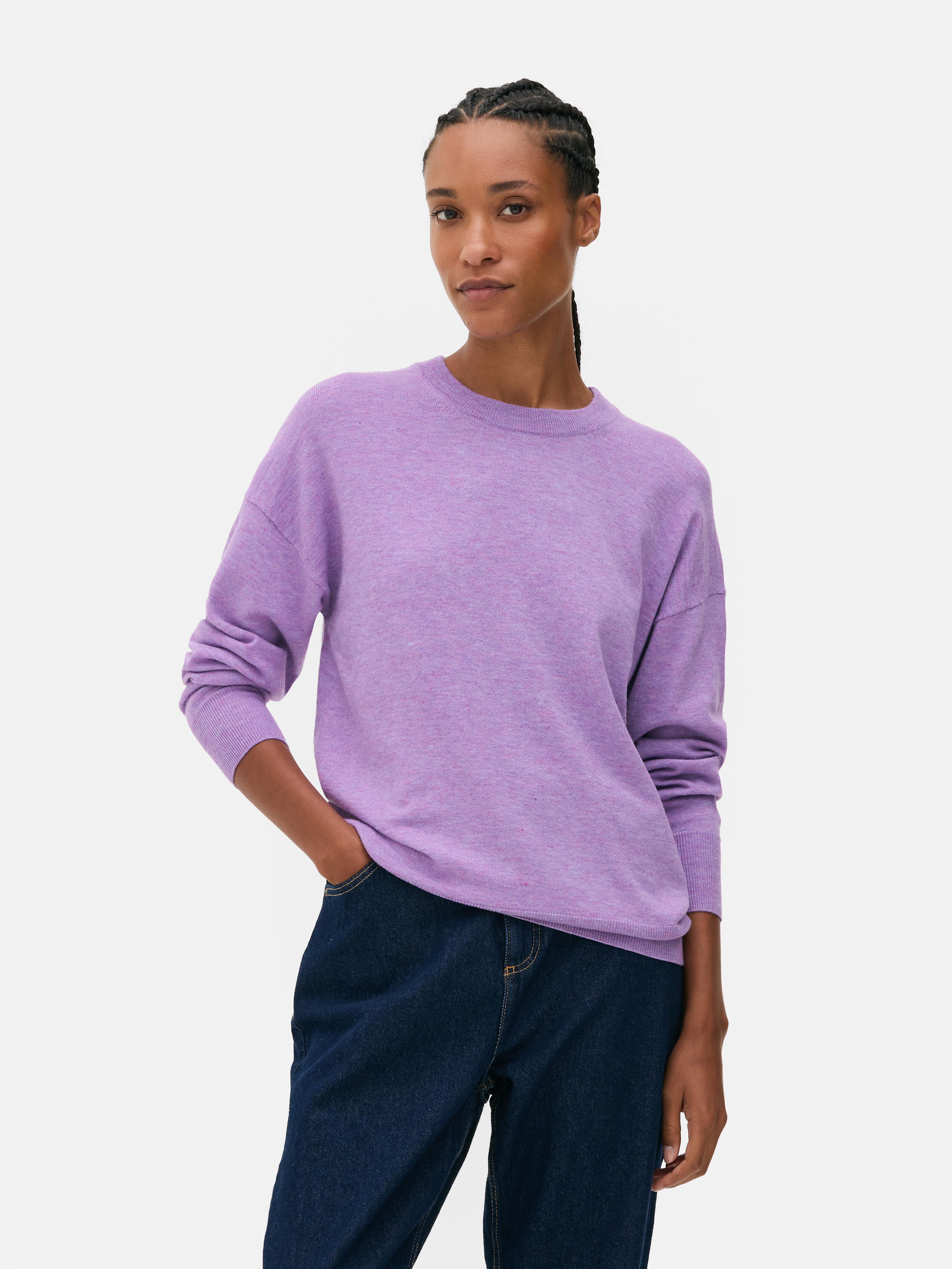 Weicher Pullover mit Rundhalsausschnitt Lilafarben