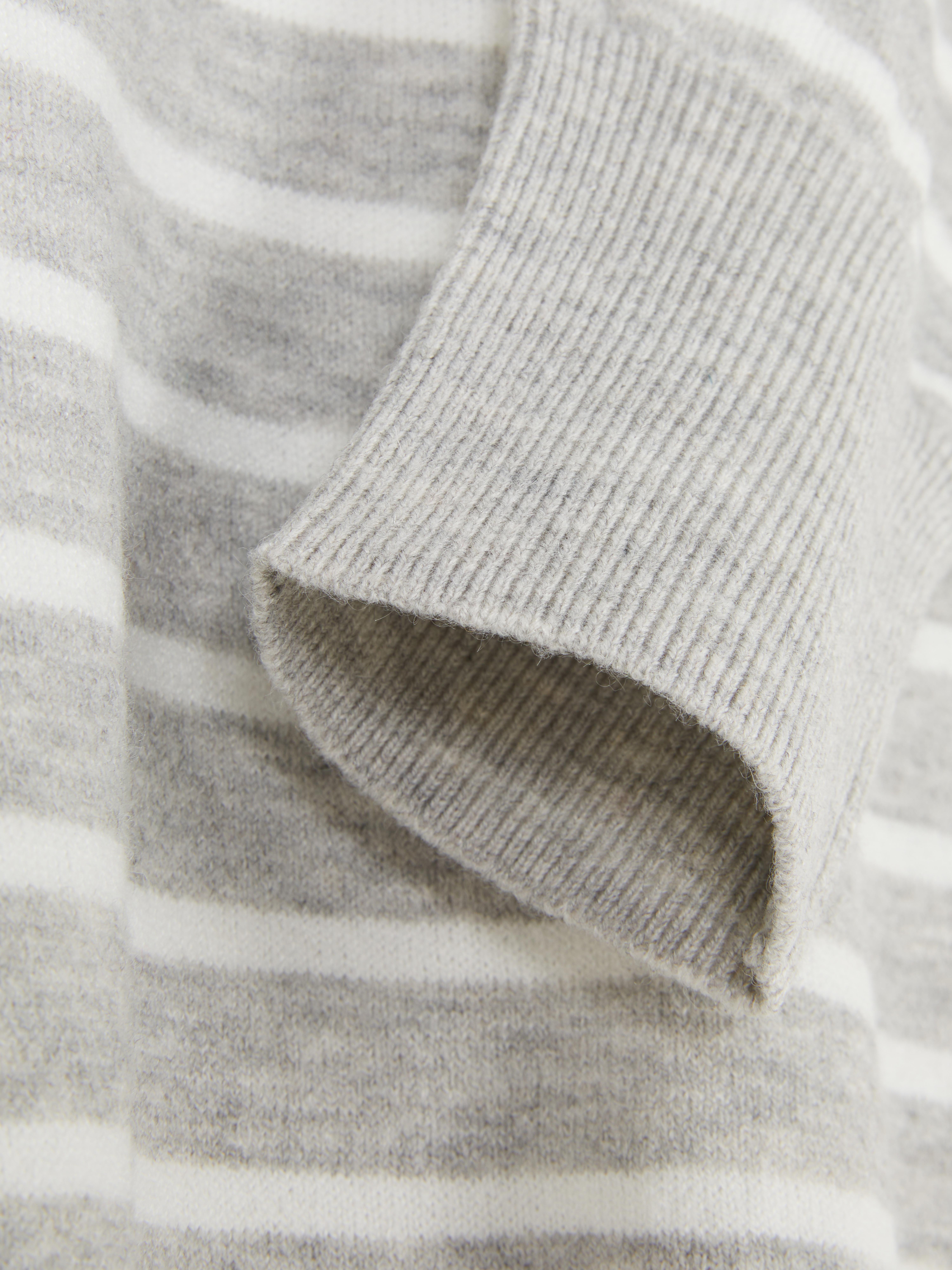 Weicher Pullover mit Rundhalsausschnitt