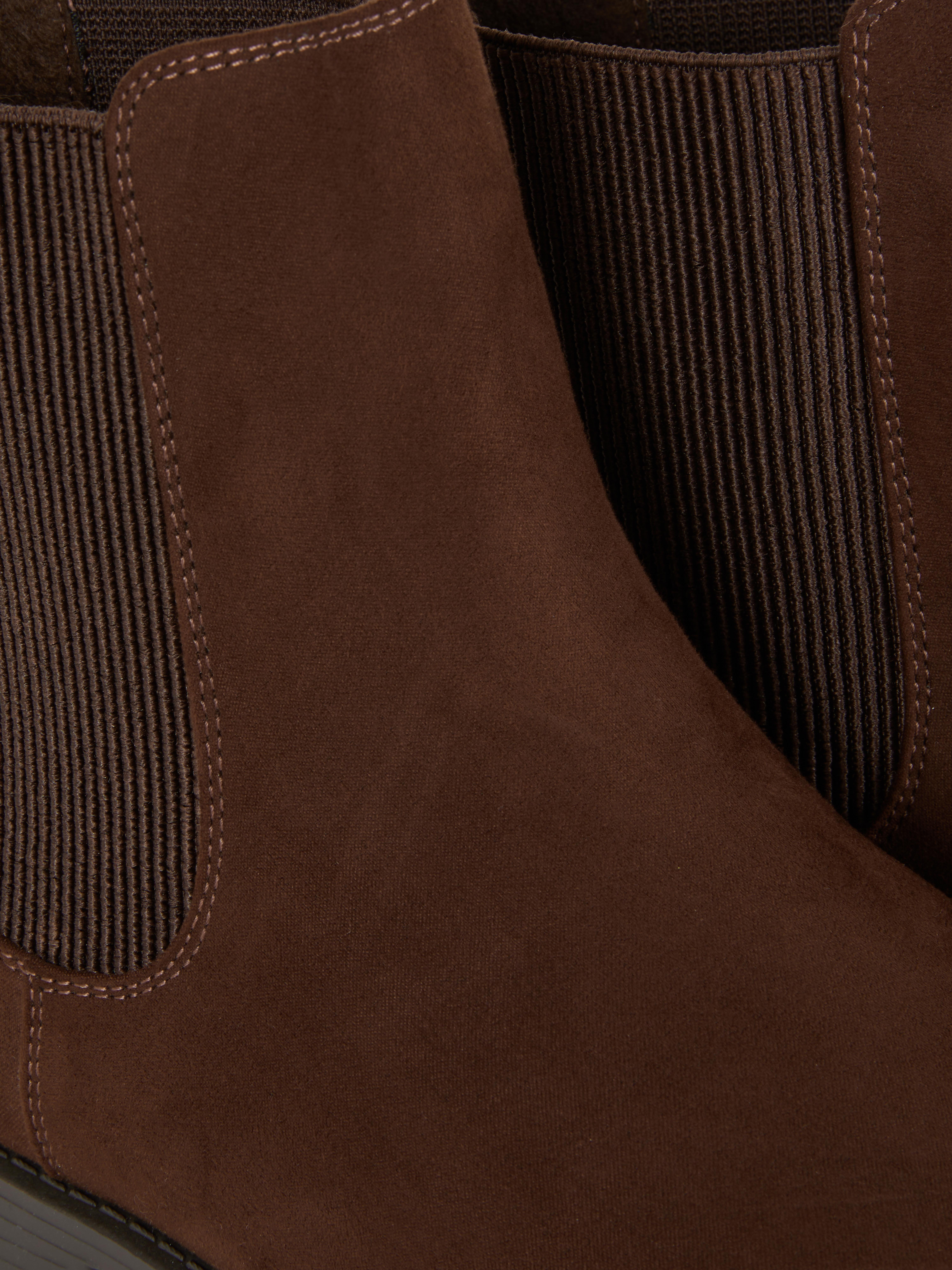 Chelsea Ankle Boot