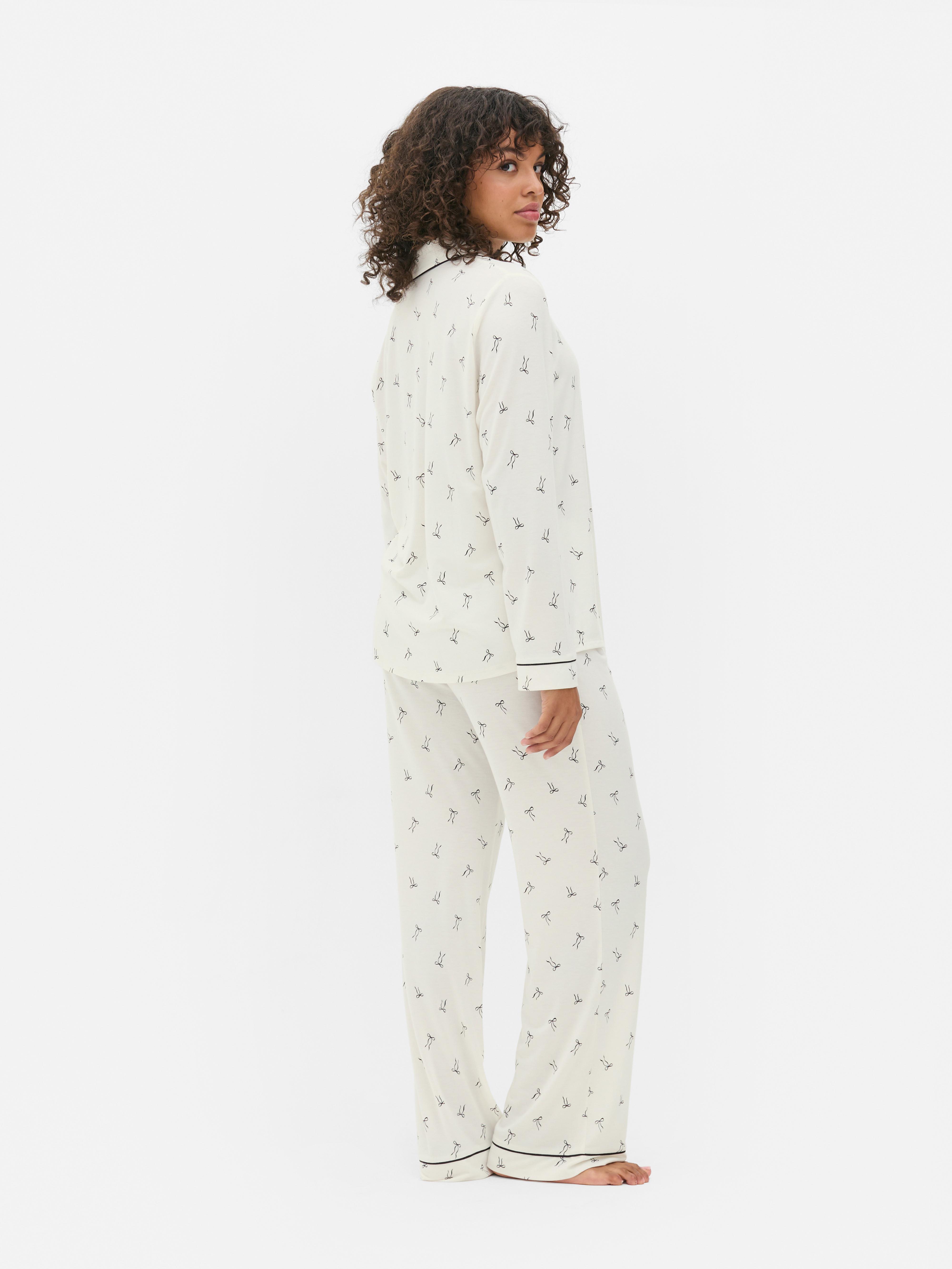 Pijama de corte boyfriend estampado