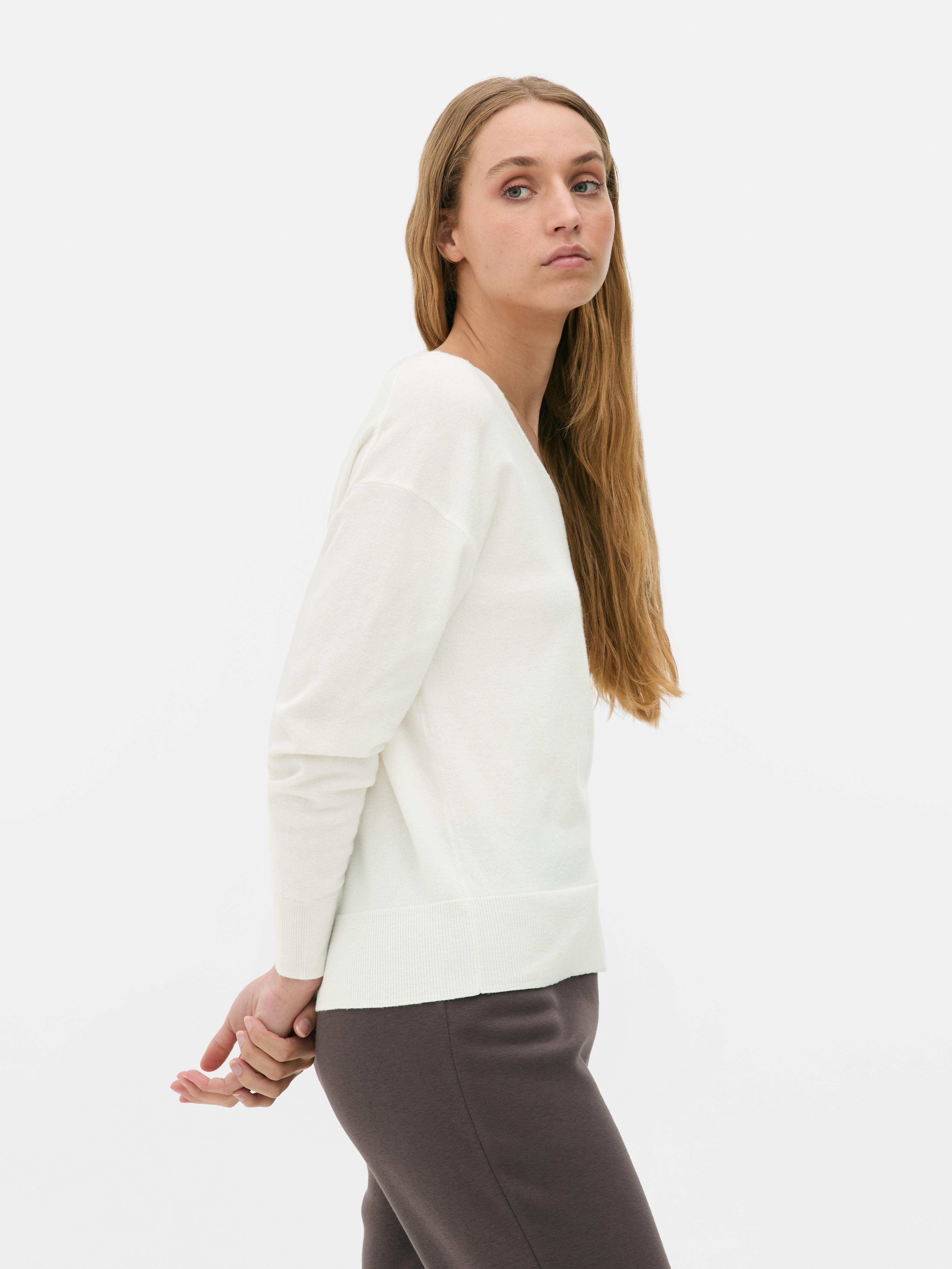 Weicher Pullover mit V-Ausschnitt