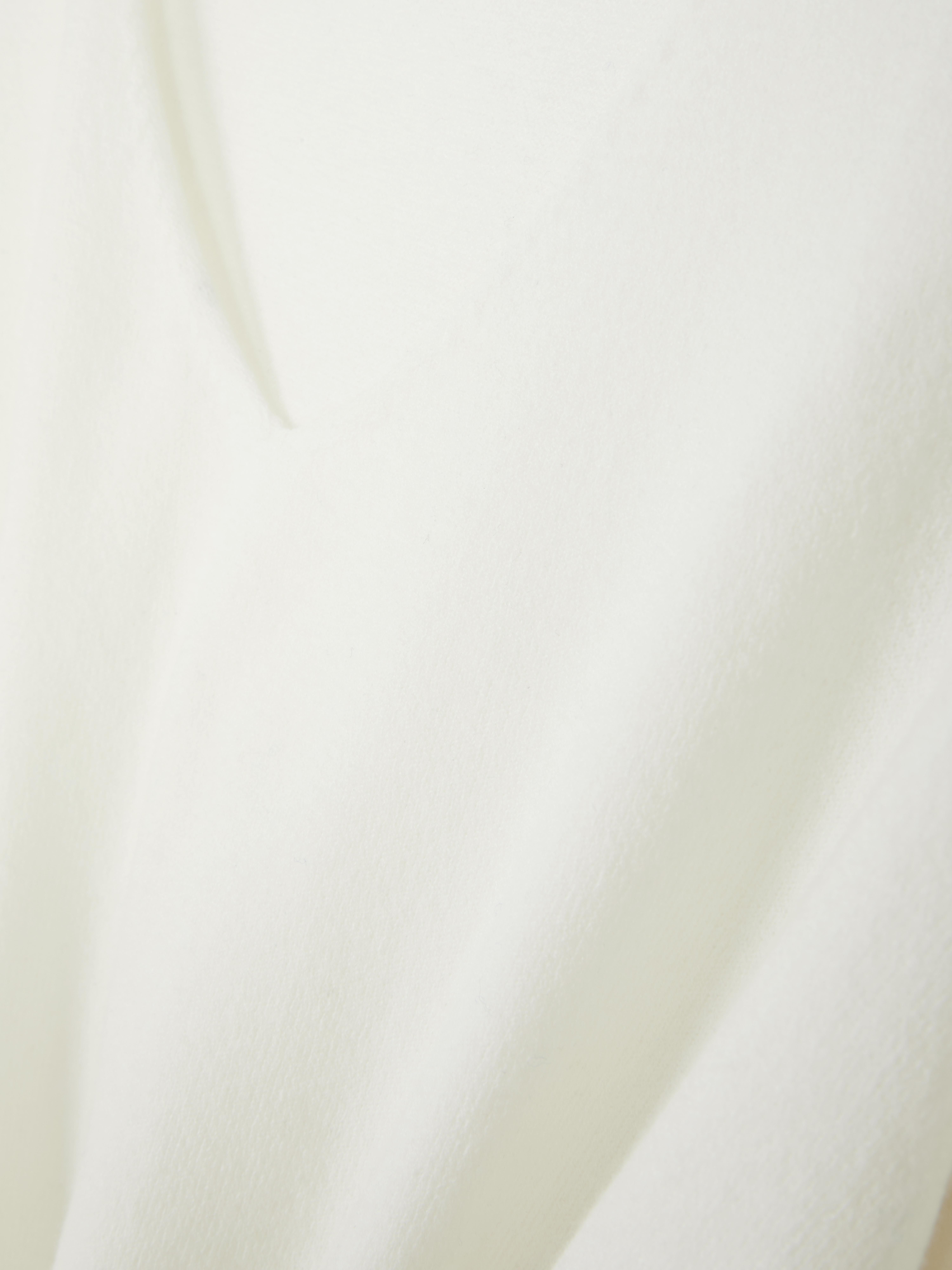 Weicher Pullover mit V-Ausschnitt