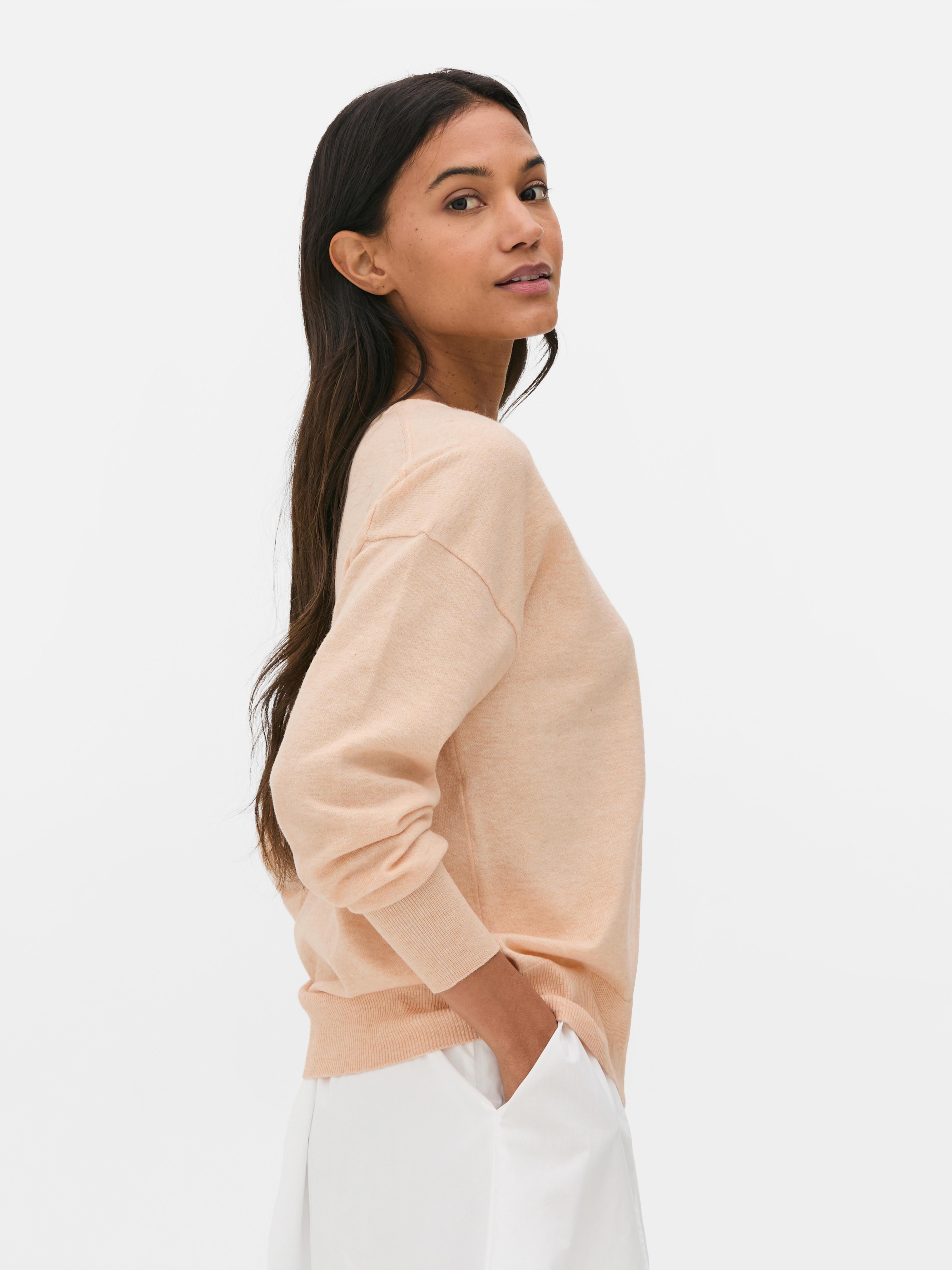 Weicher Pullover mit V-Ausschnitt