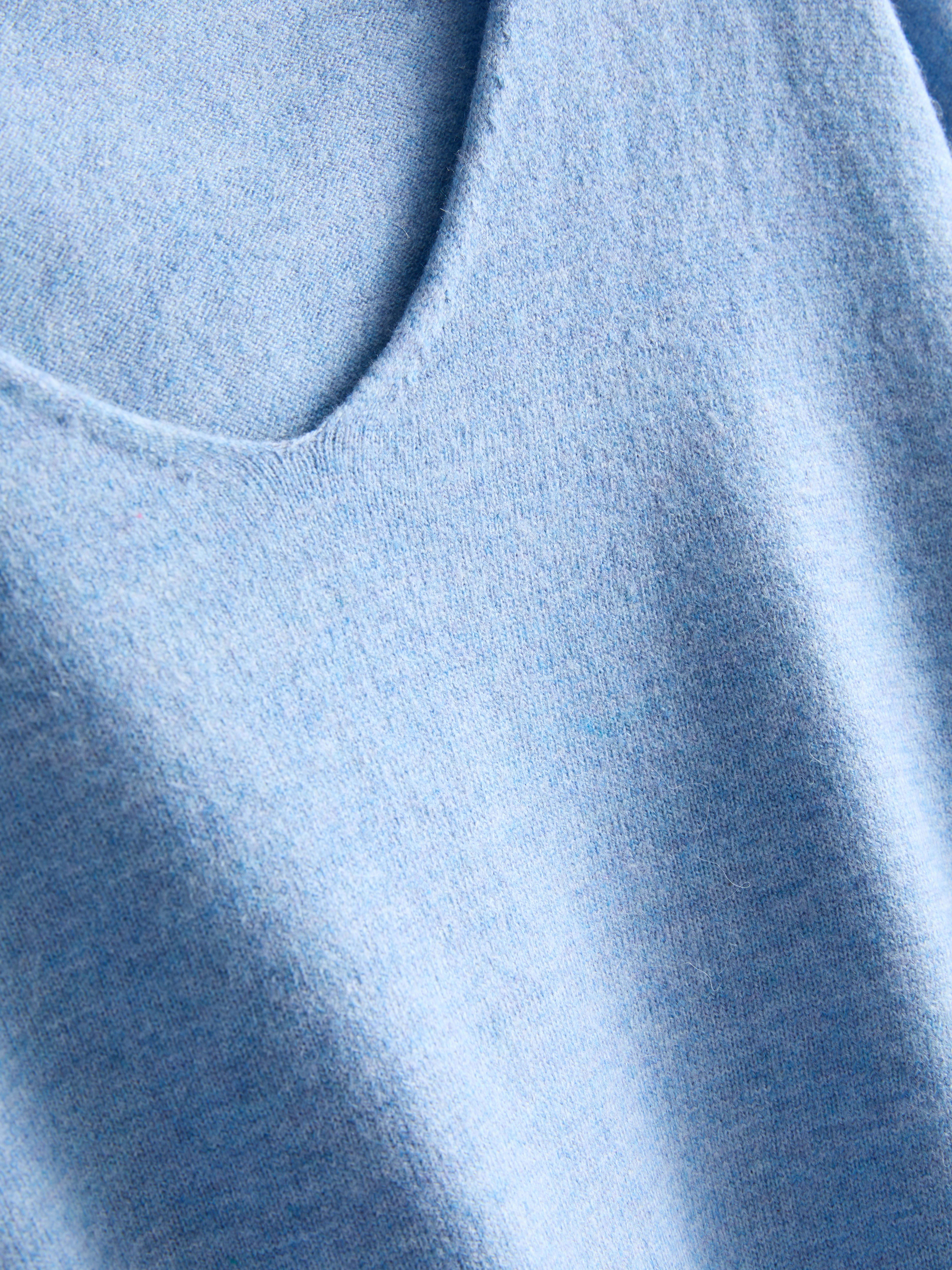 Weicher Pullover mit V-Ausschnitt