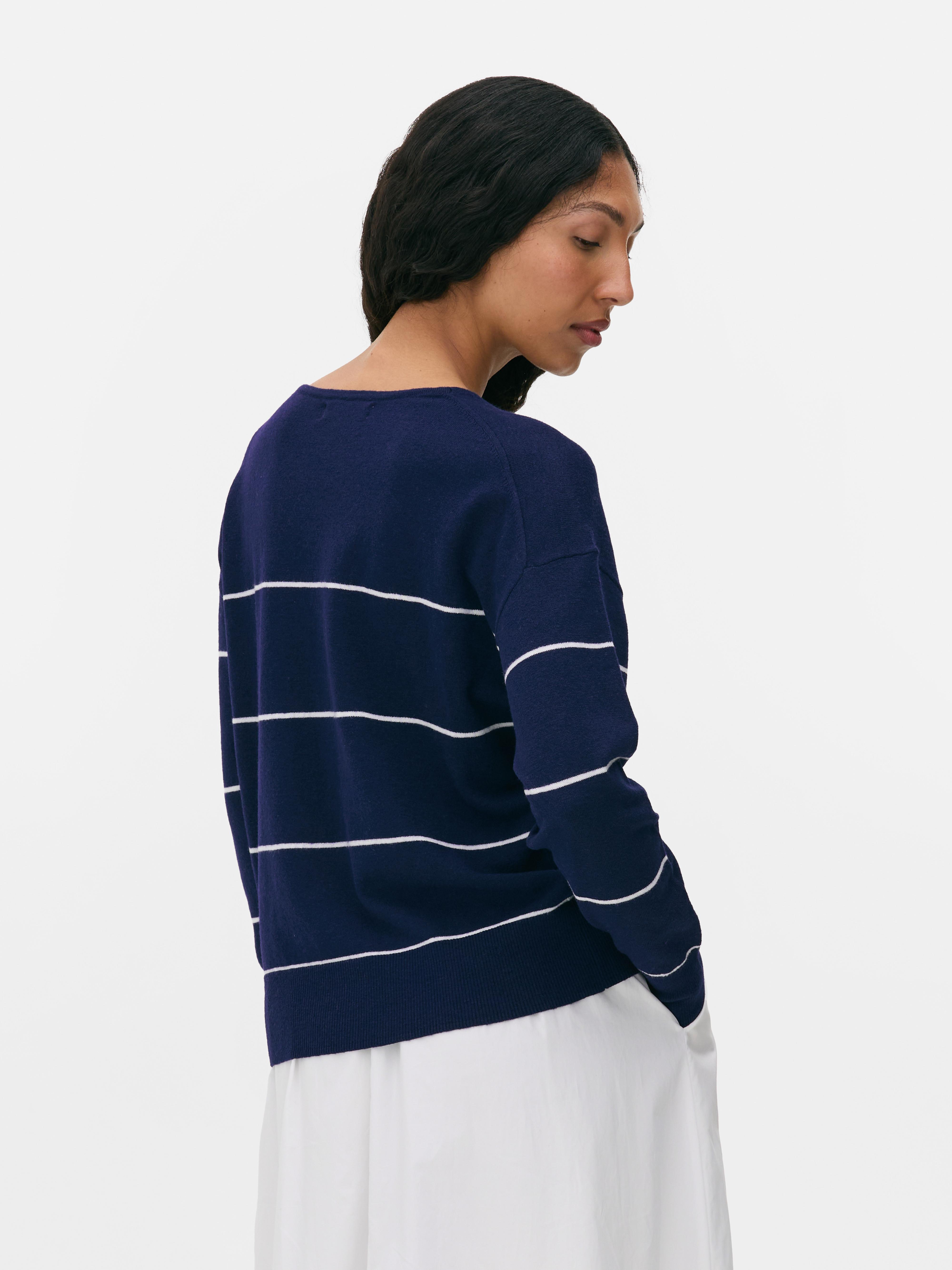 Weicher Pullover mit V-Ausschnitt