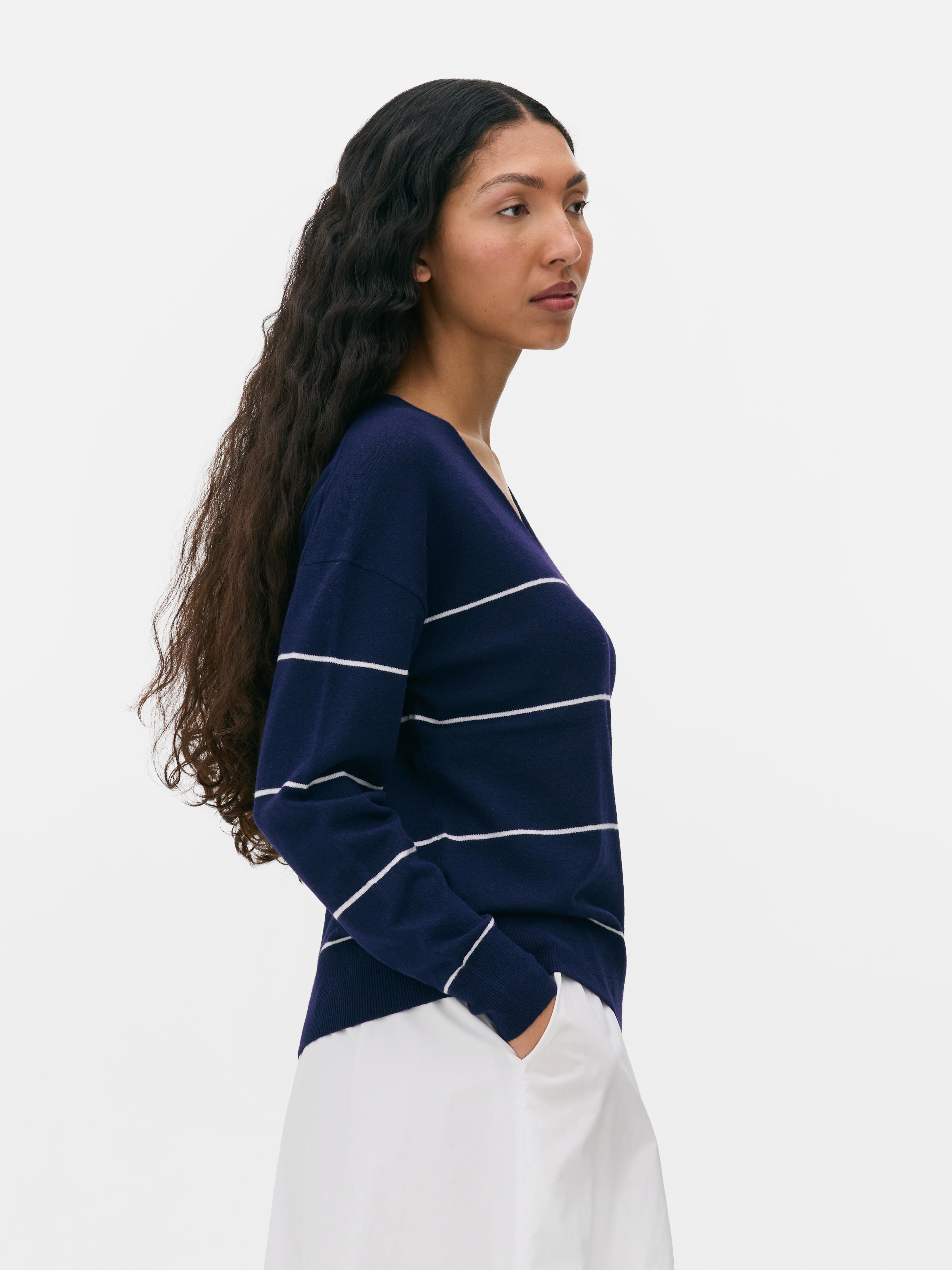 Weicher Pullover mit V-Ausschnitt