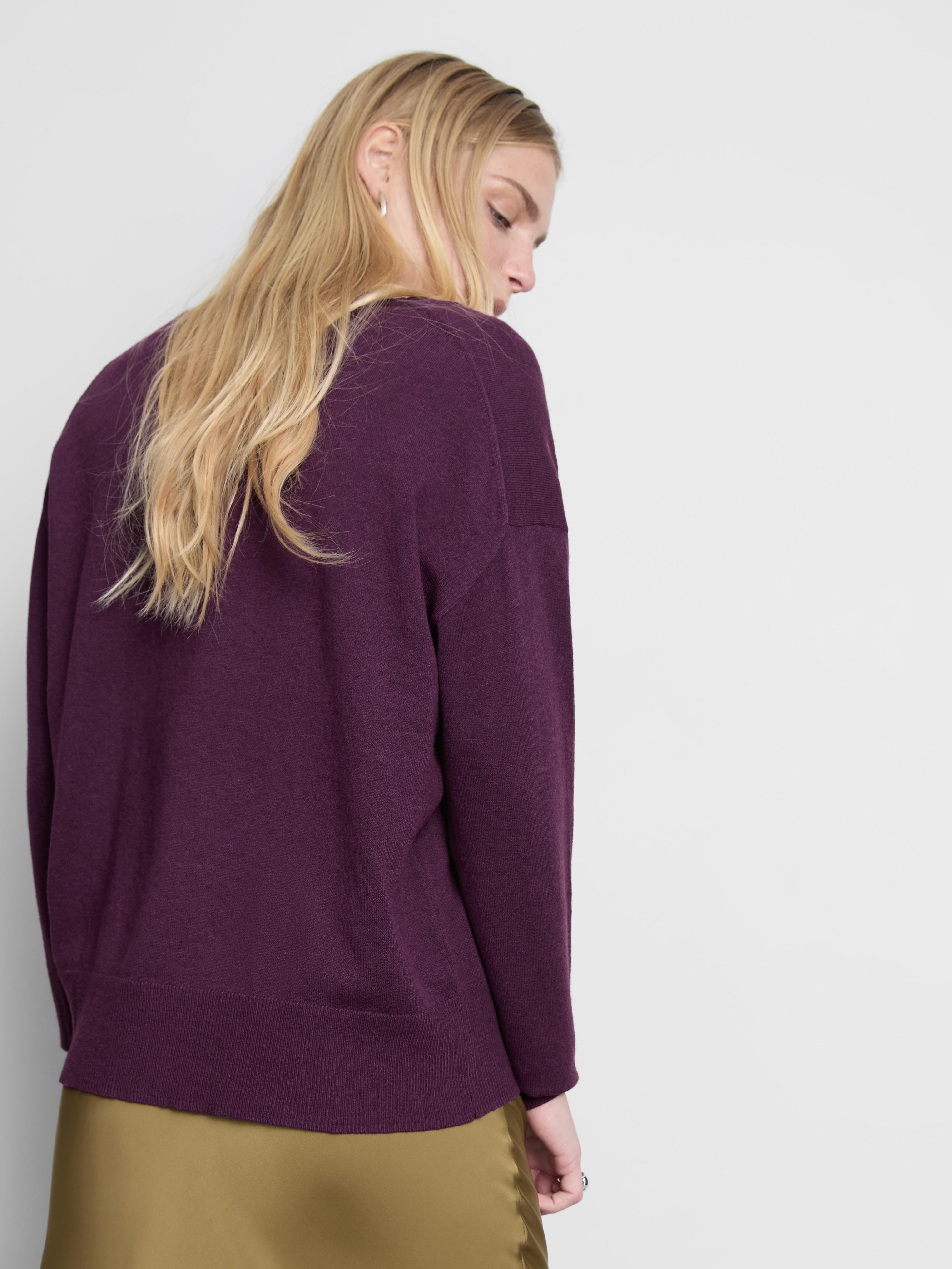 Weicher Pullover mit V-Ausschnitt