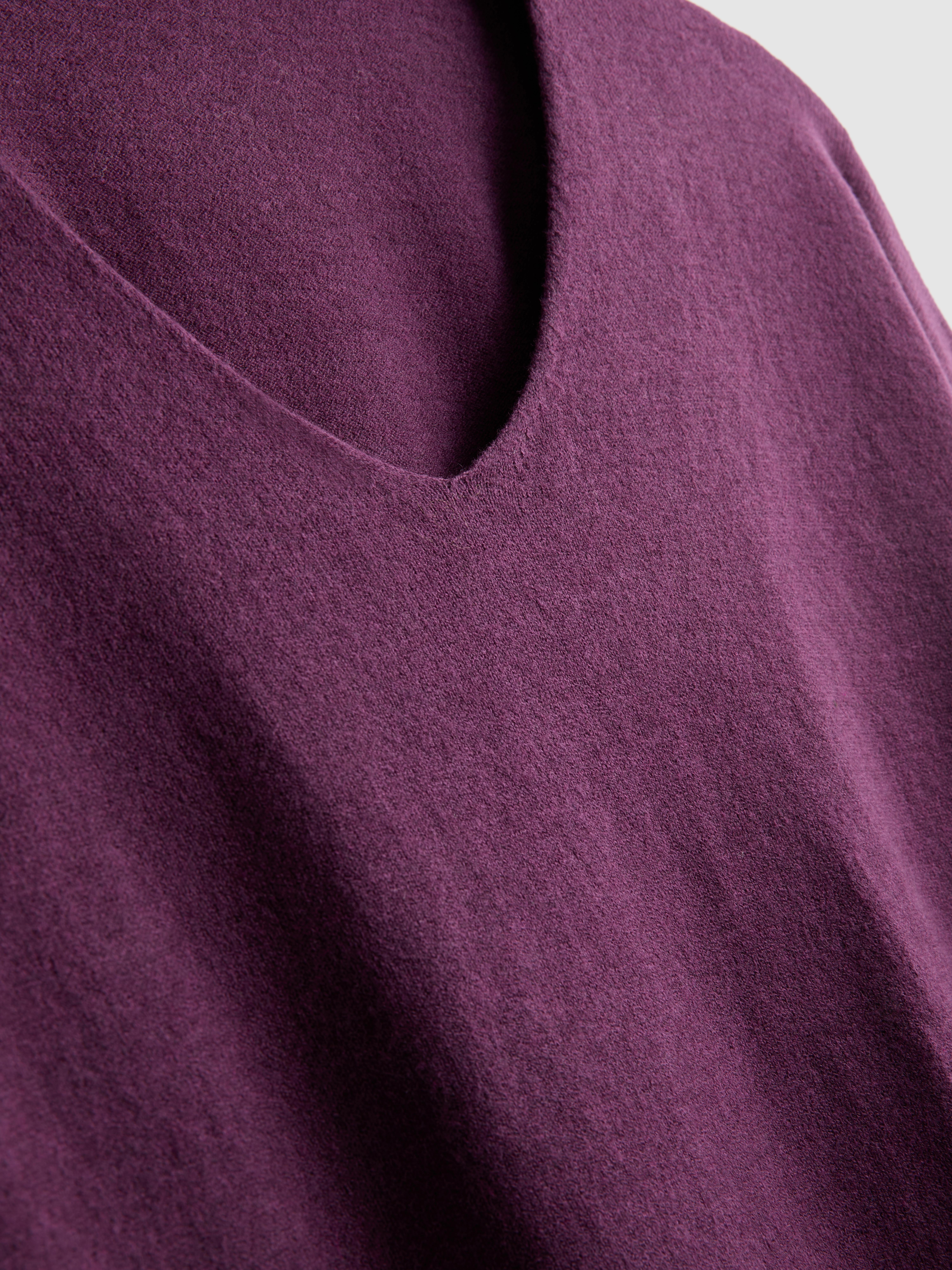 Weicher Pullover mit V-Ausschnitt