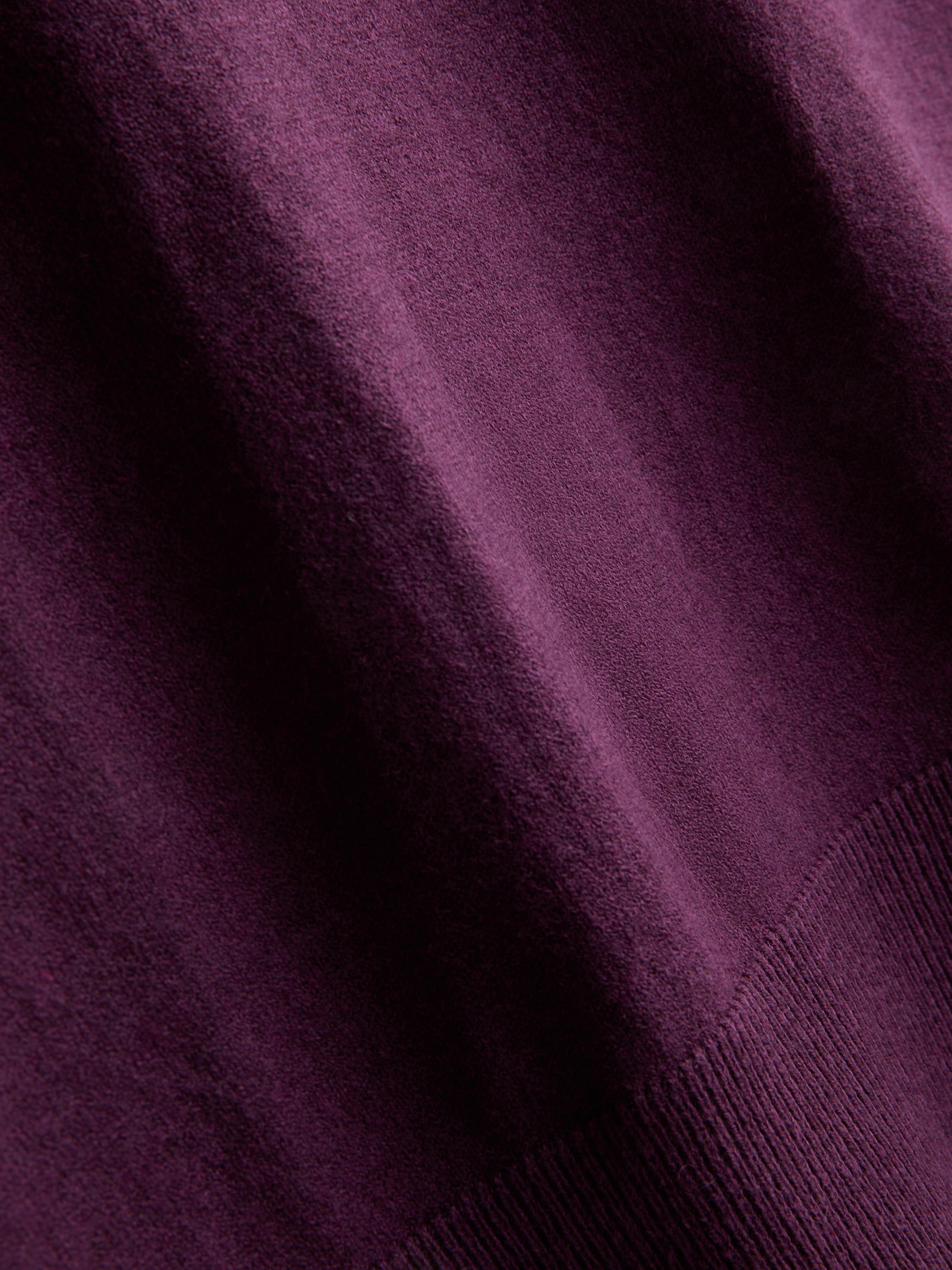 Weicher Pullover mit V-Ausschnitt