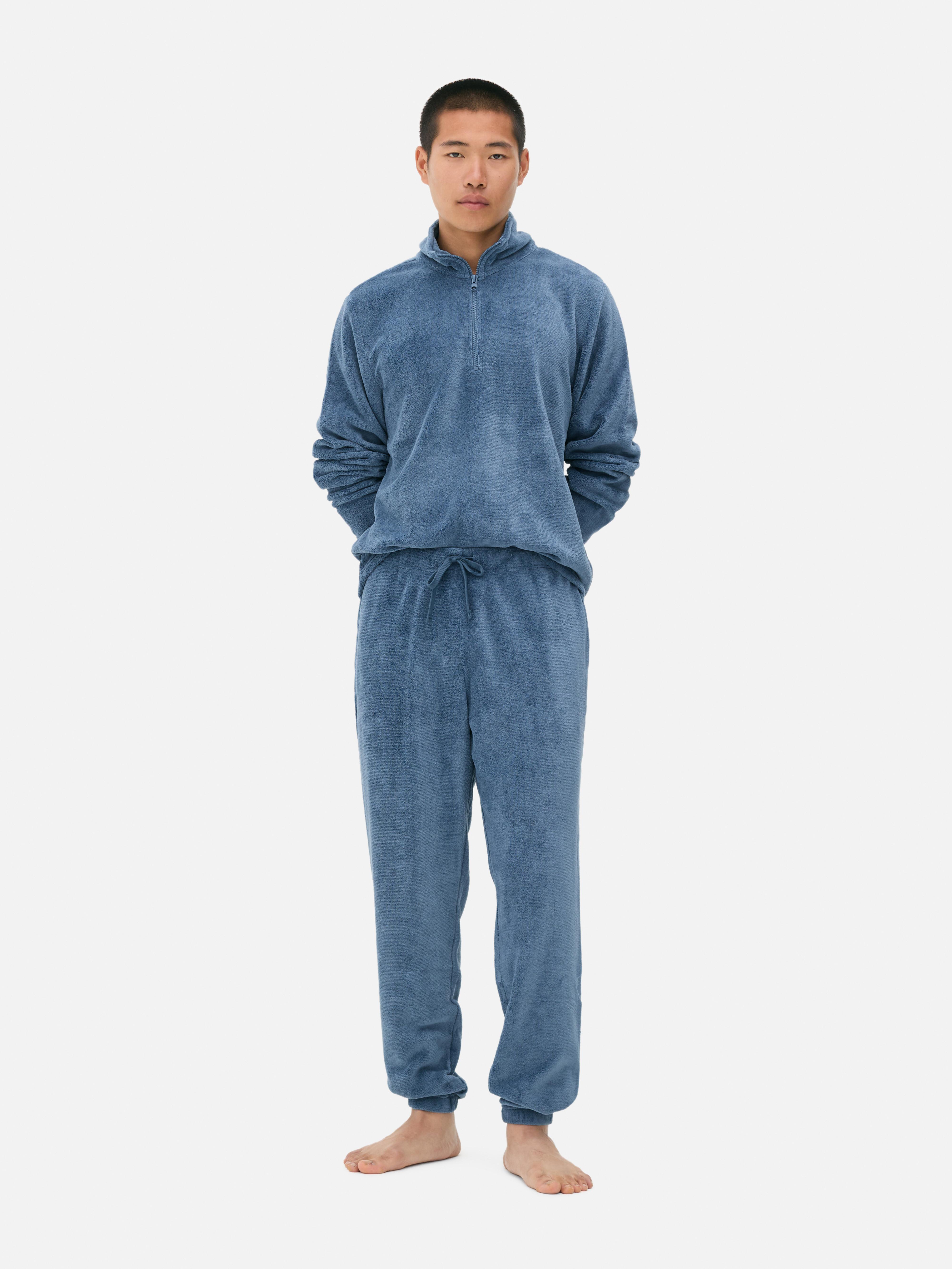 Langer Fleece-Schlafanzug