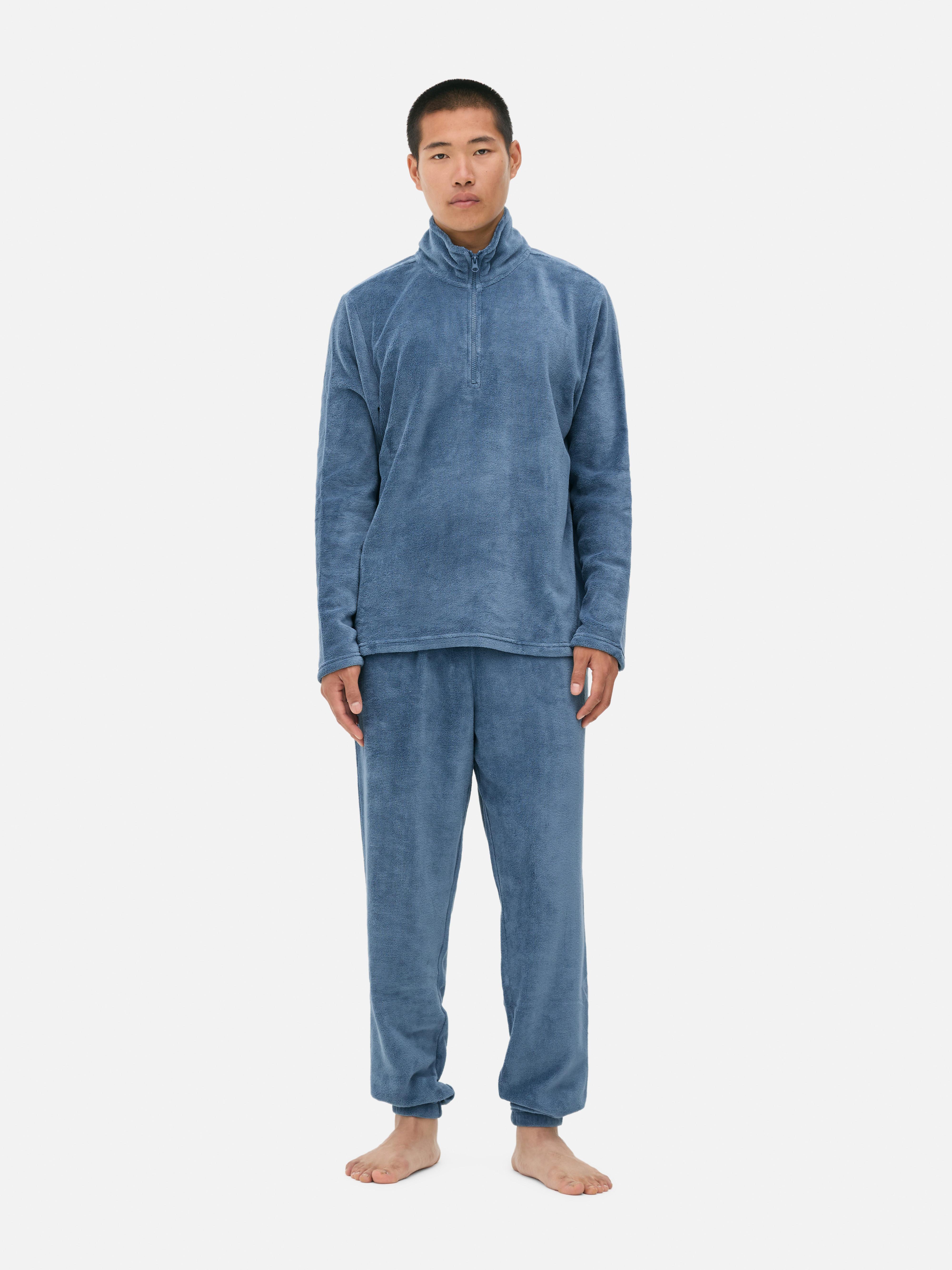 Langer Fleece-Schlafanzug