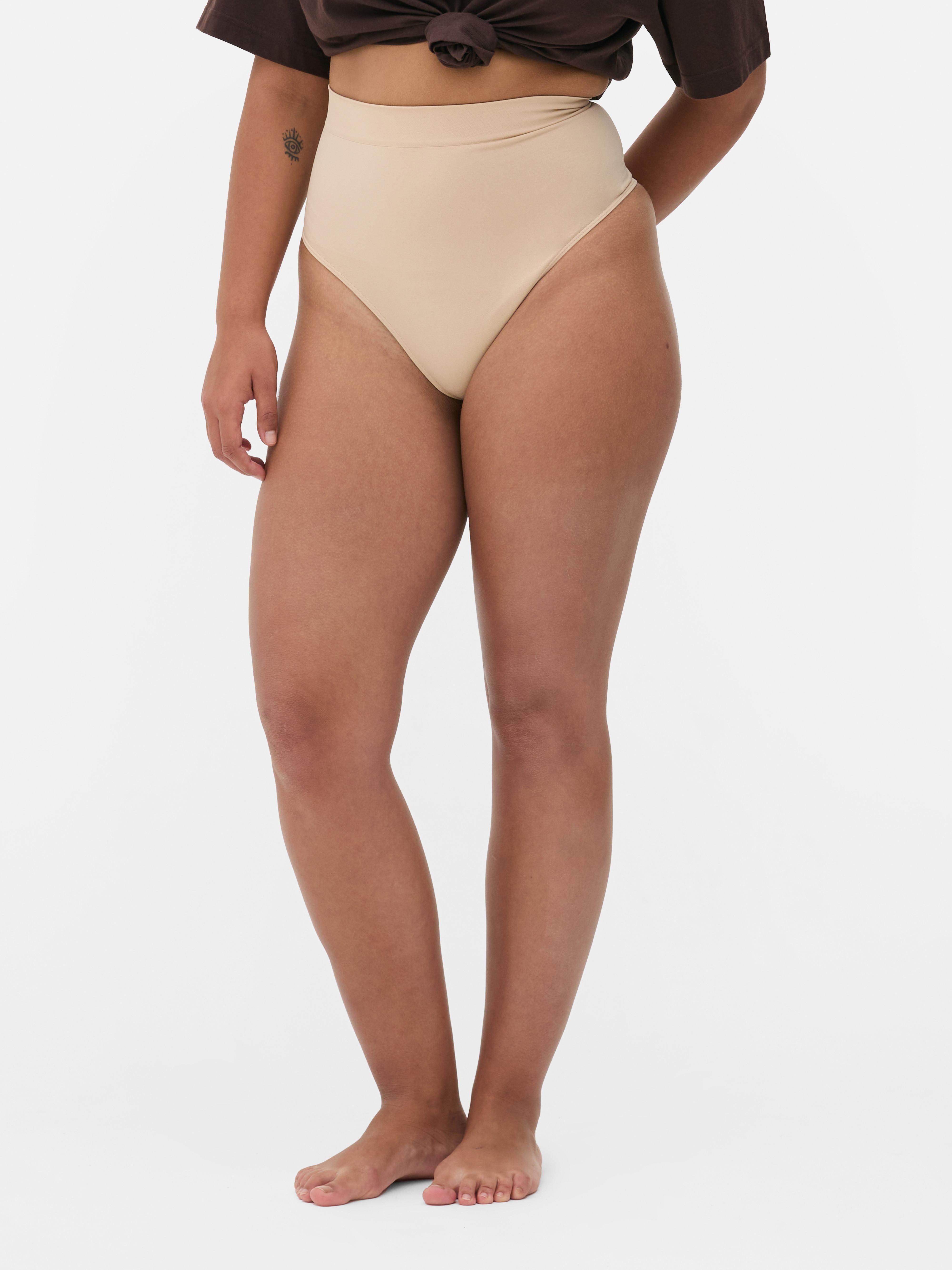 Nahtloser, figurformender Tanga mit hohem Bund