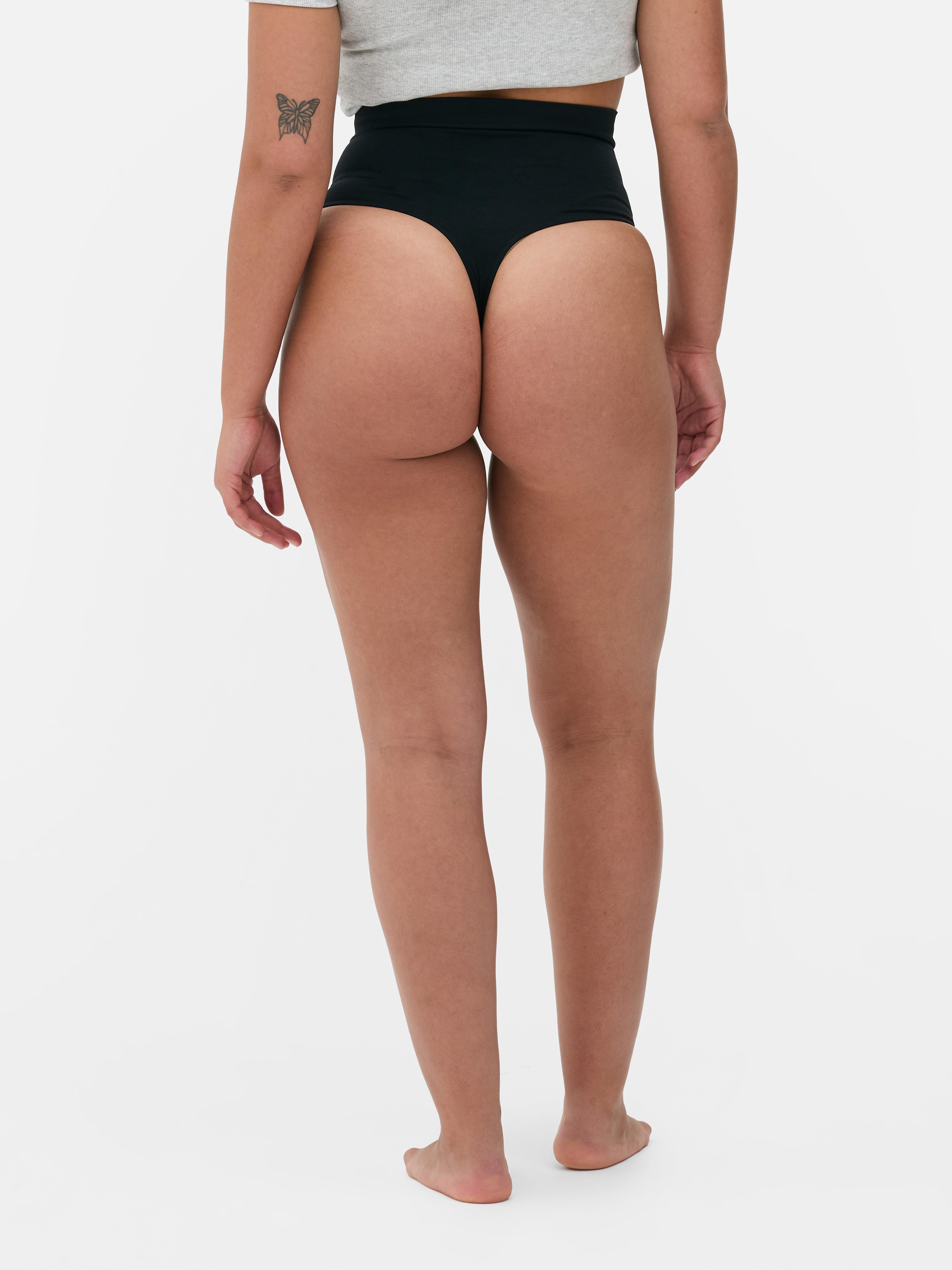 Nahtloser, figurformender Tanga mit hohem Bund