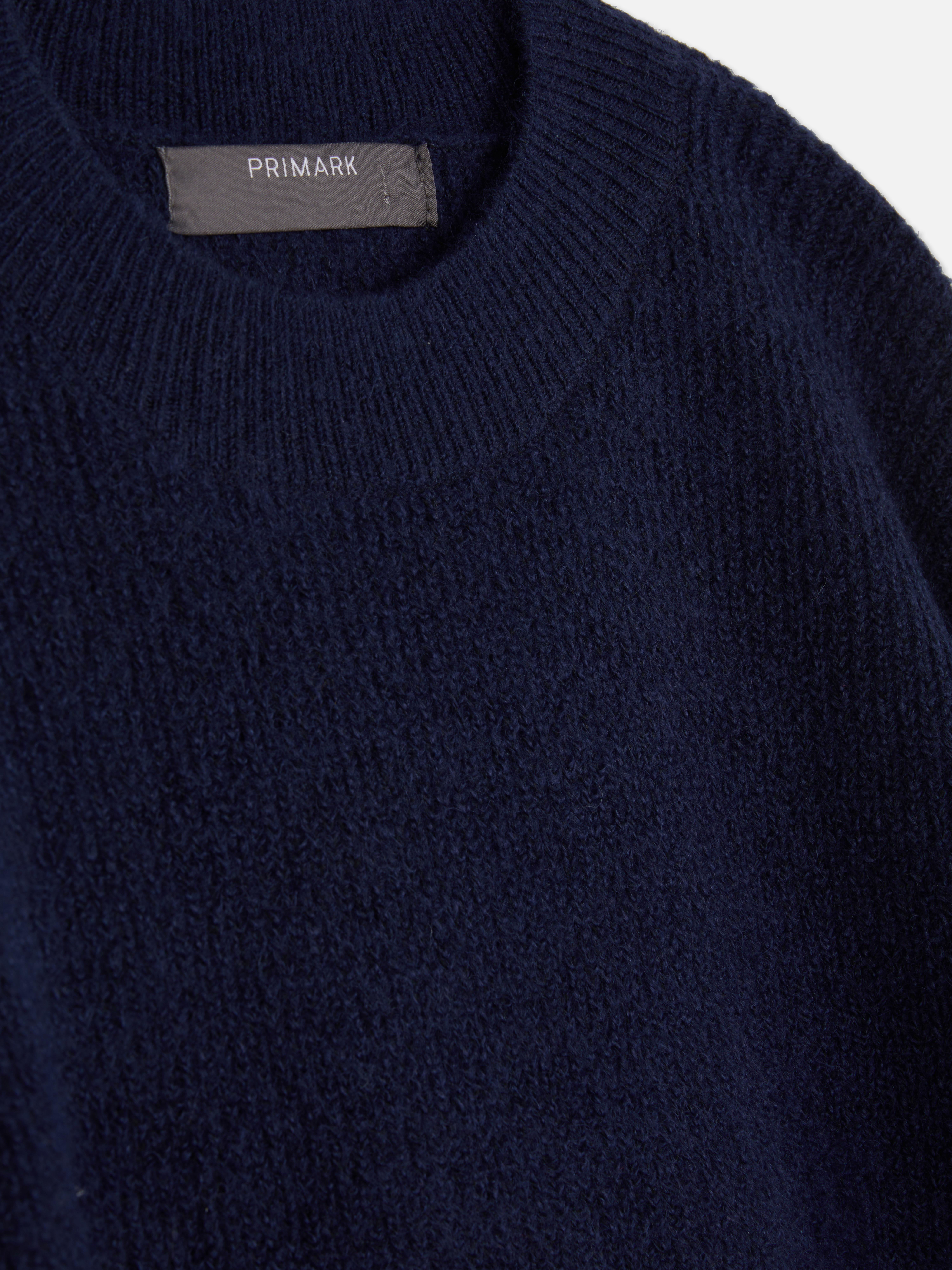 Pull en maille à col ras-du-cou