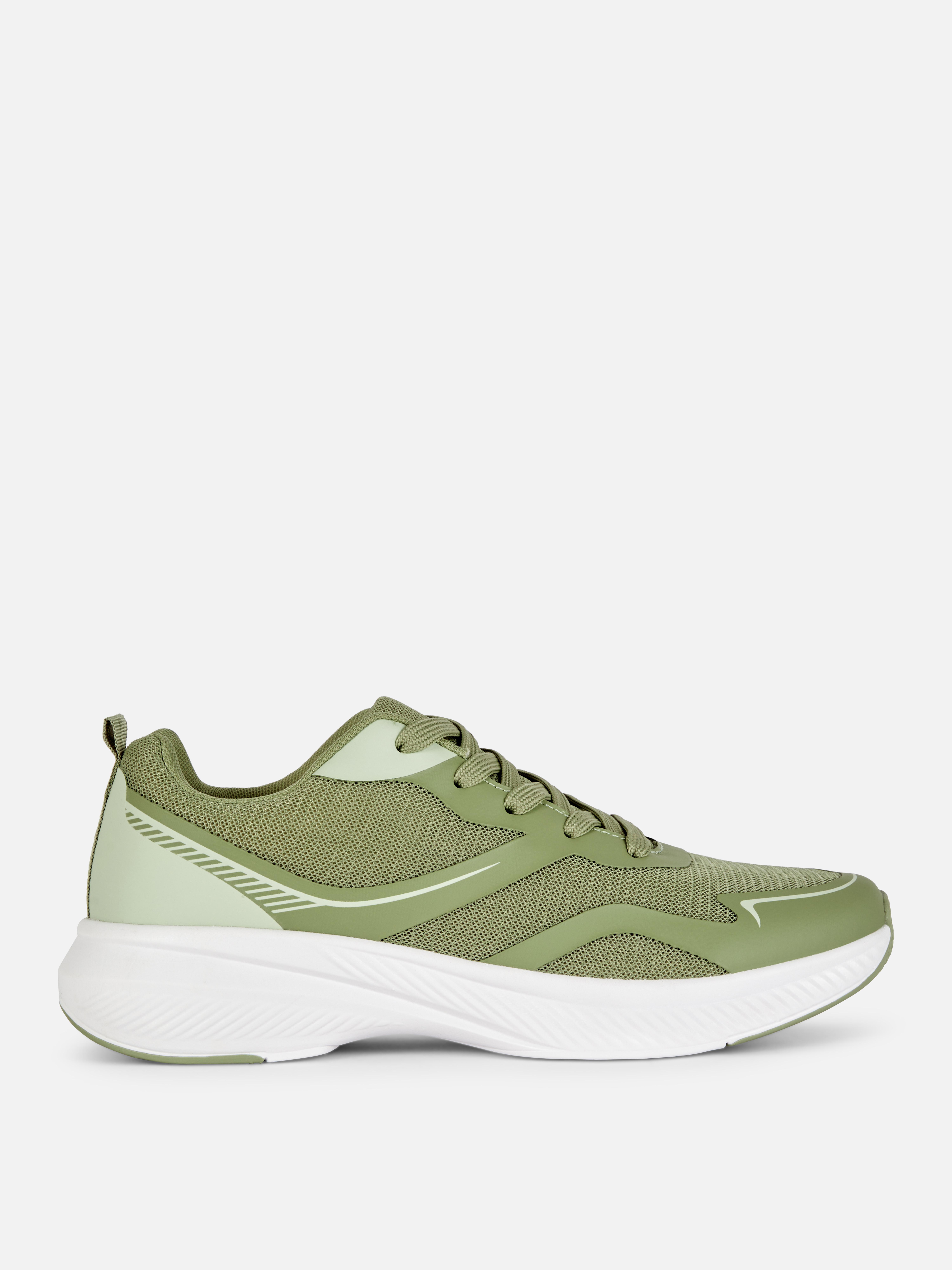 Baskets de sport classiques