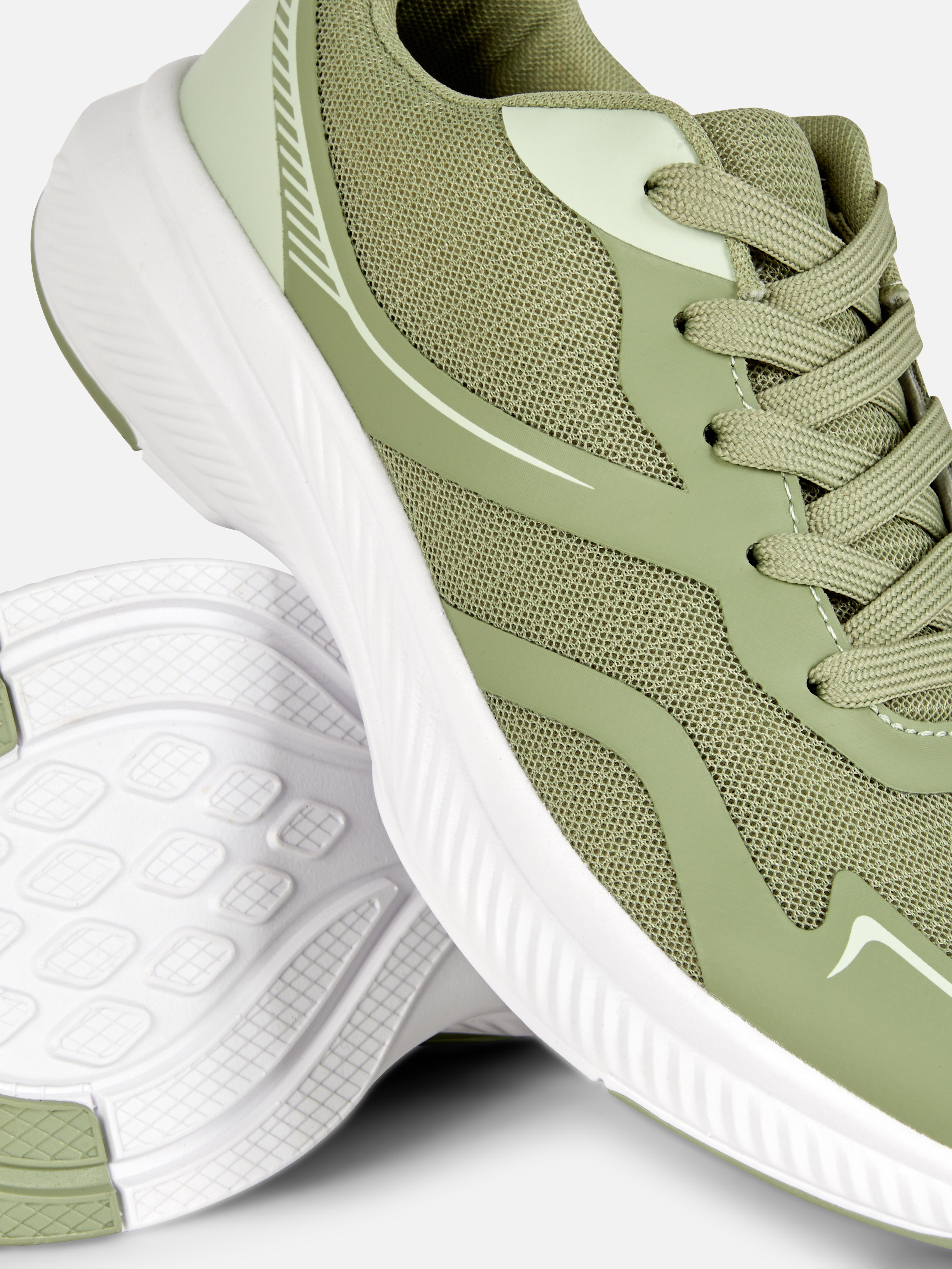 Classic Active Trainers