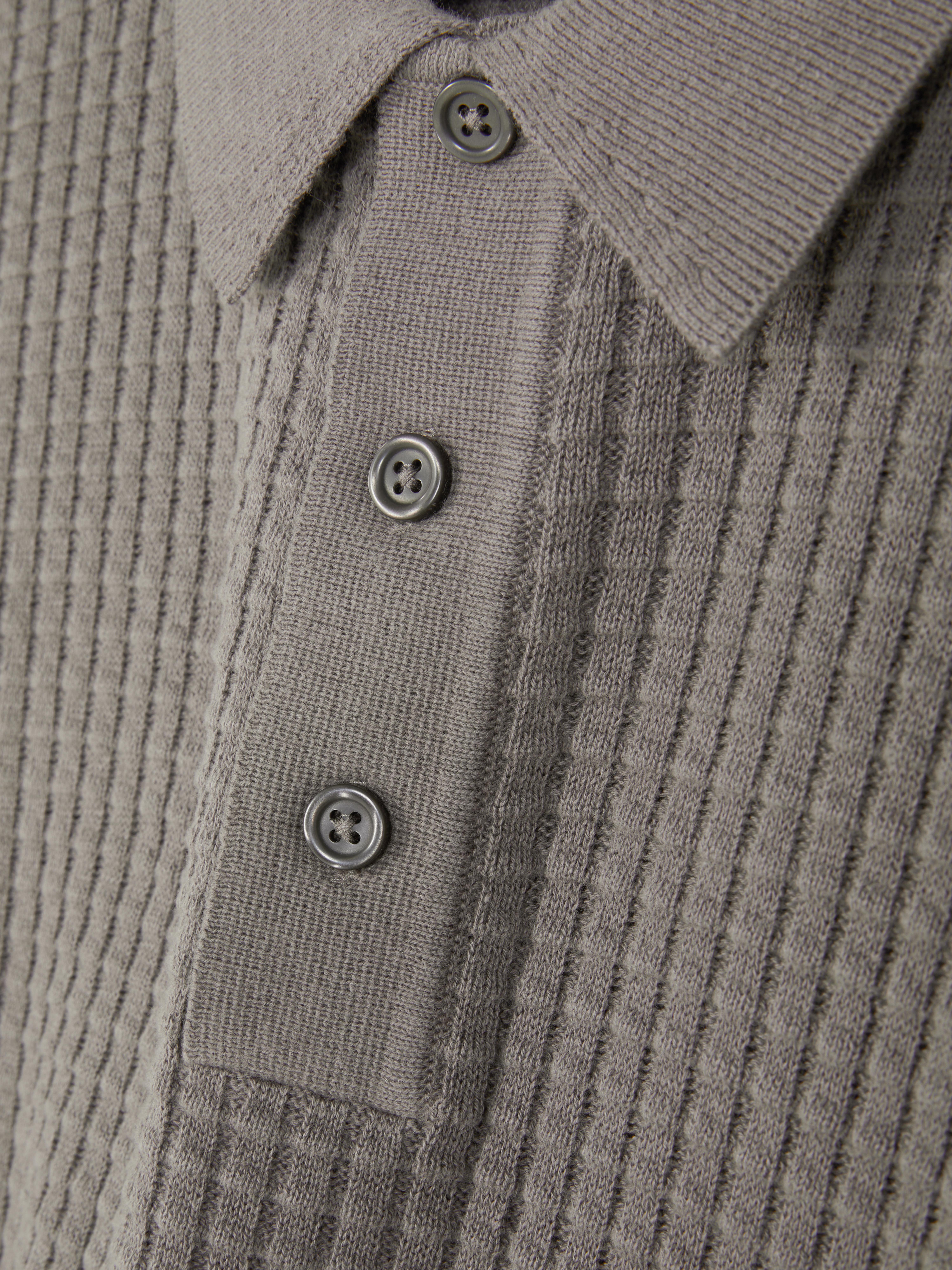 Strukturierter Polopullover