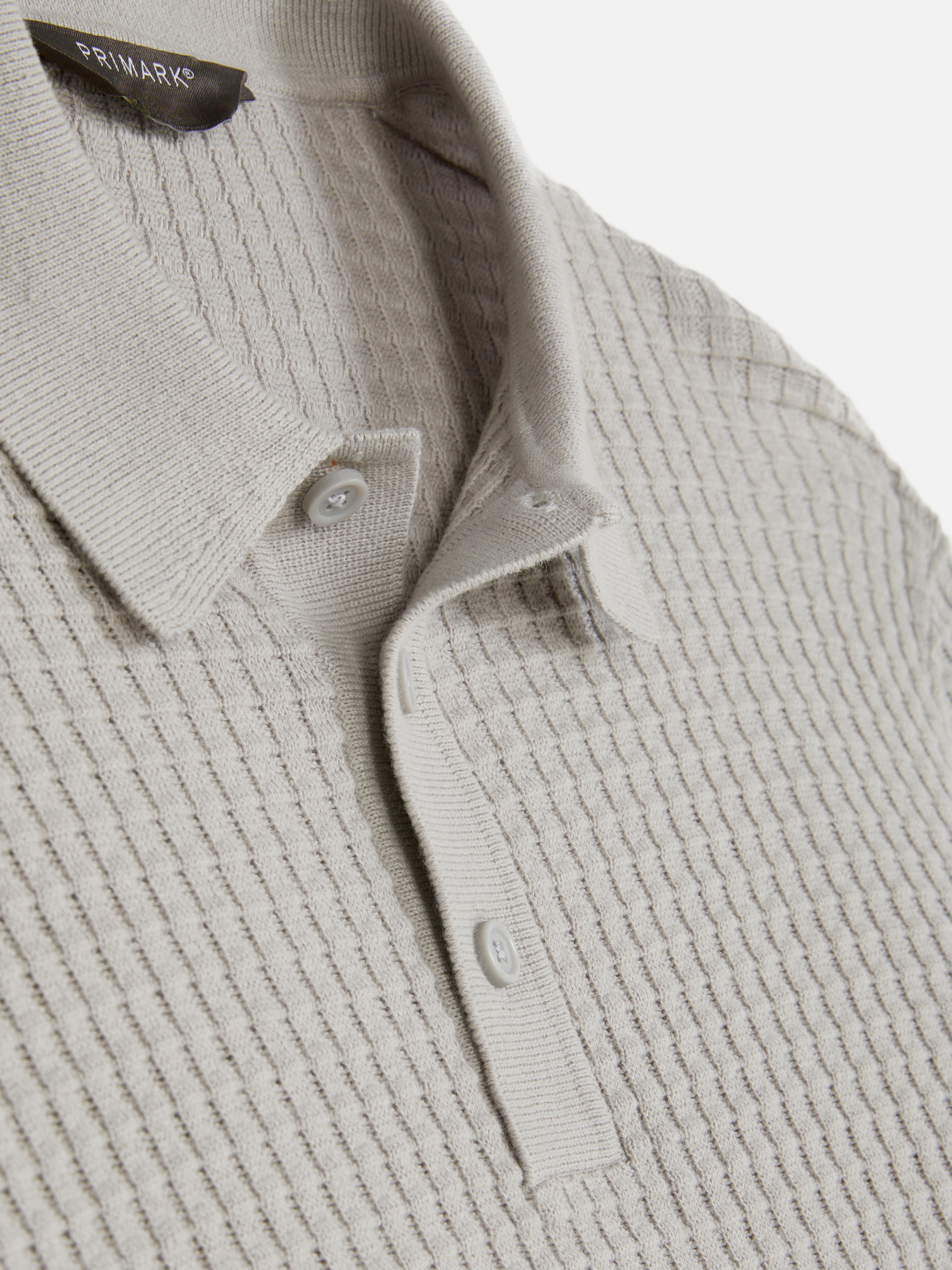 Strukturierter Polopullover
