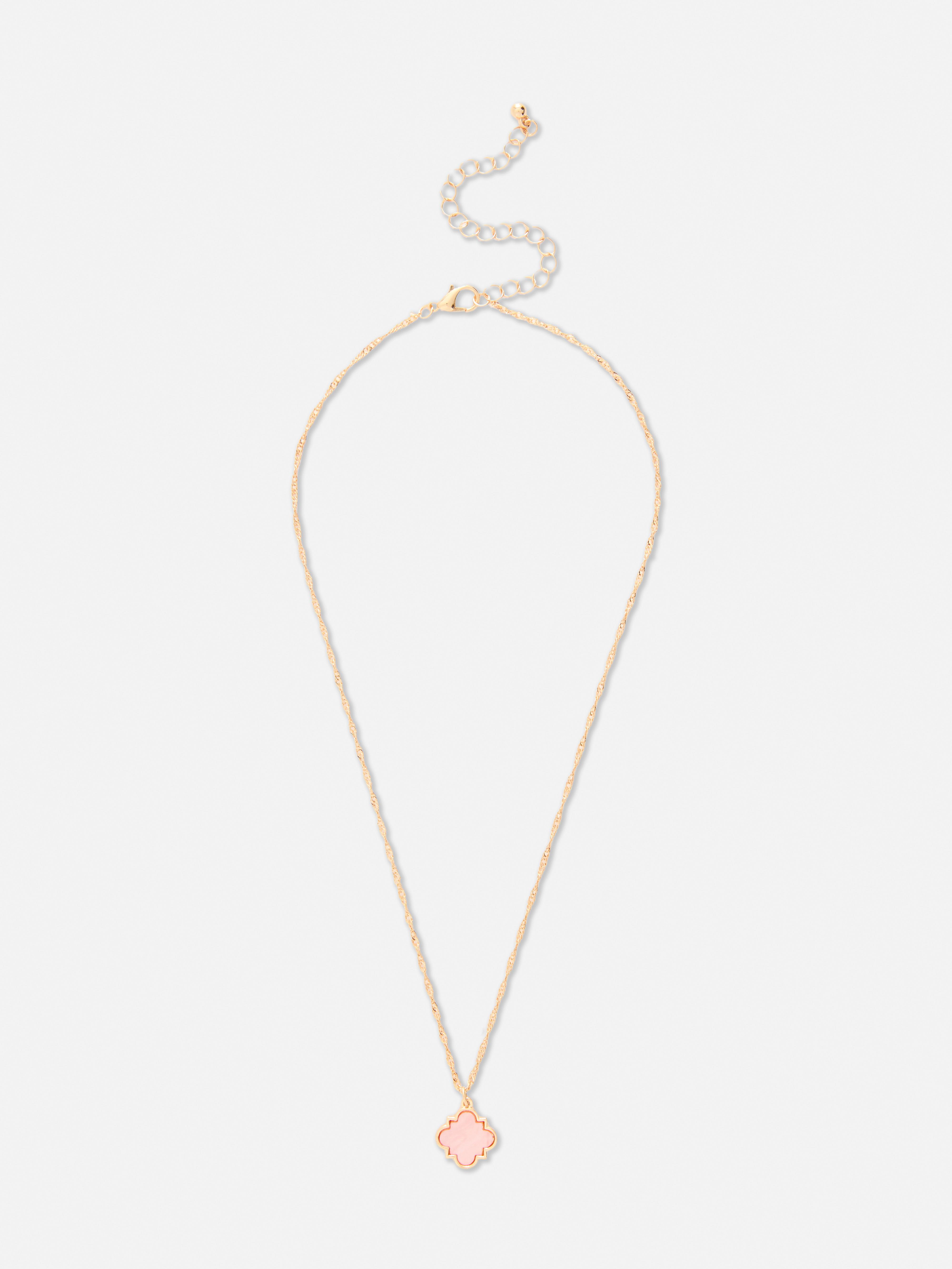Collar con trébol
