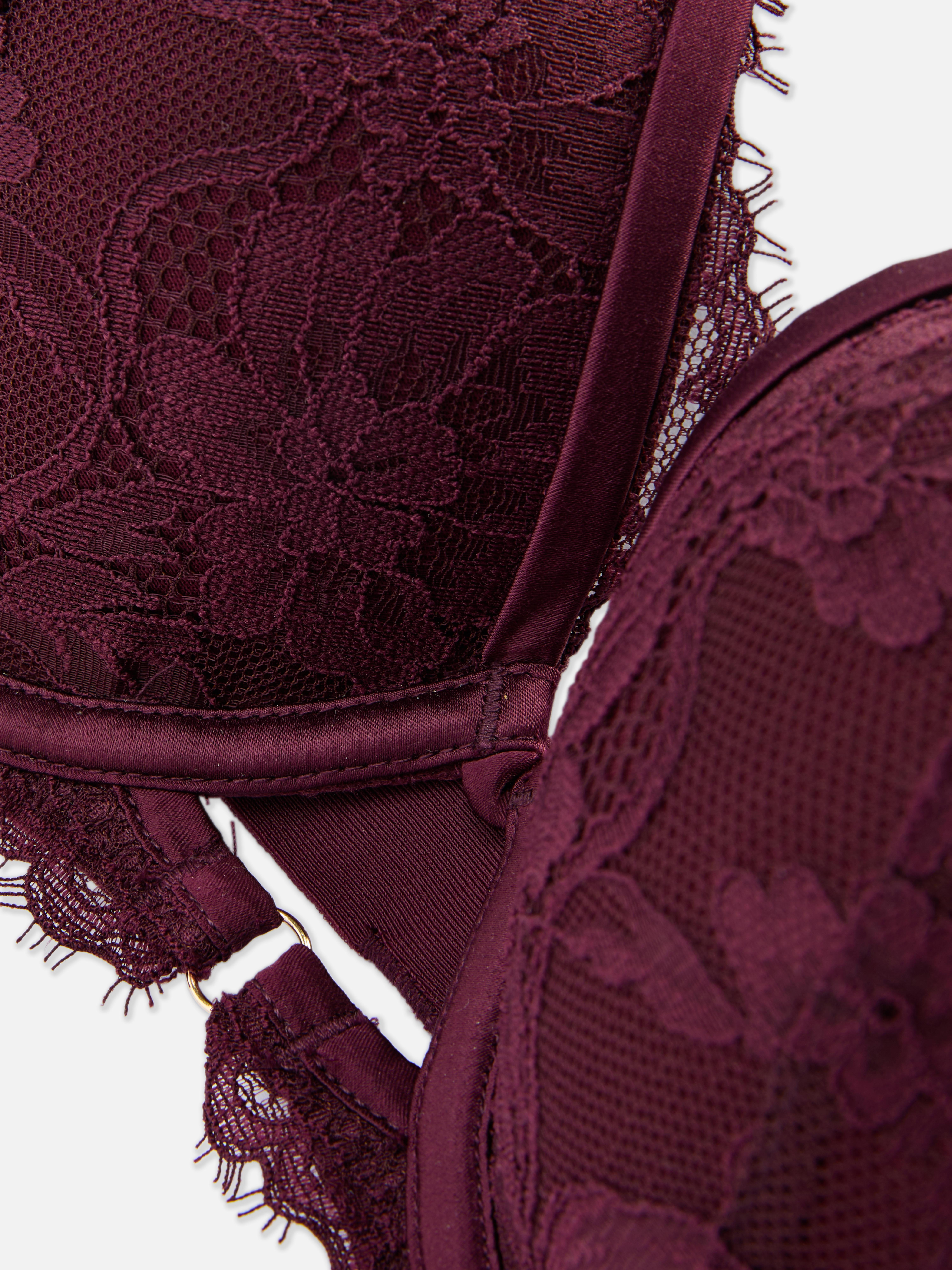 Soutien-gorge push-up classique en dentelle