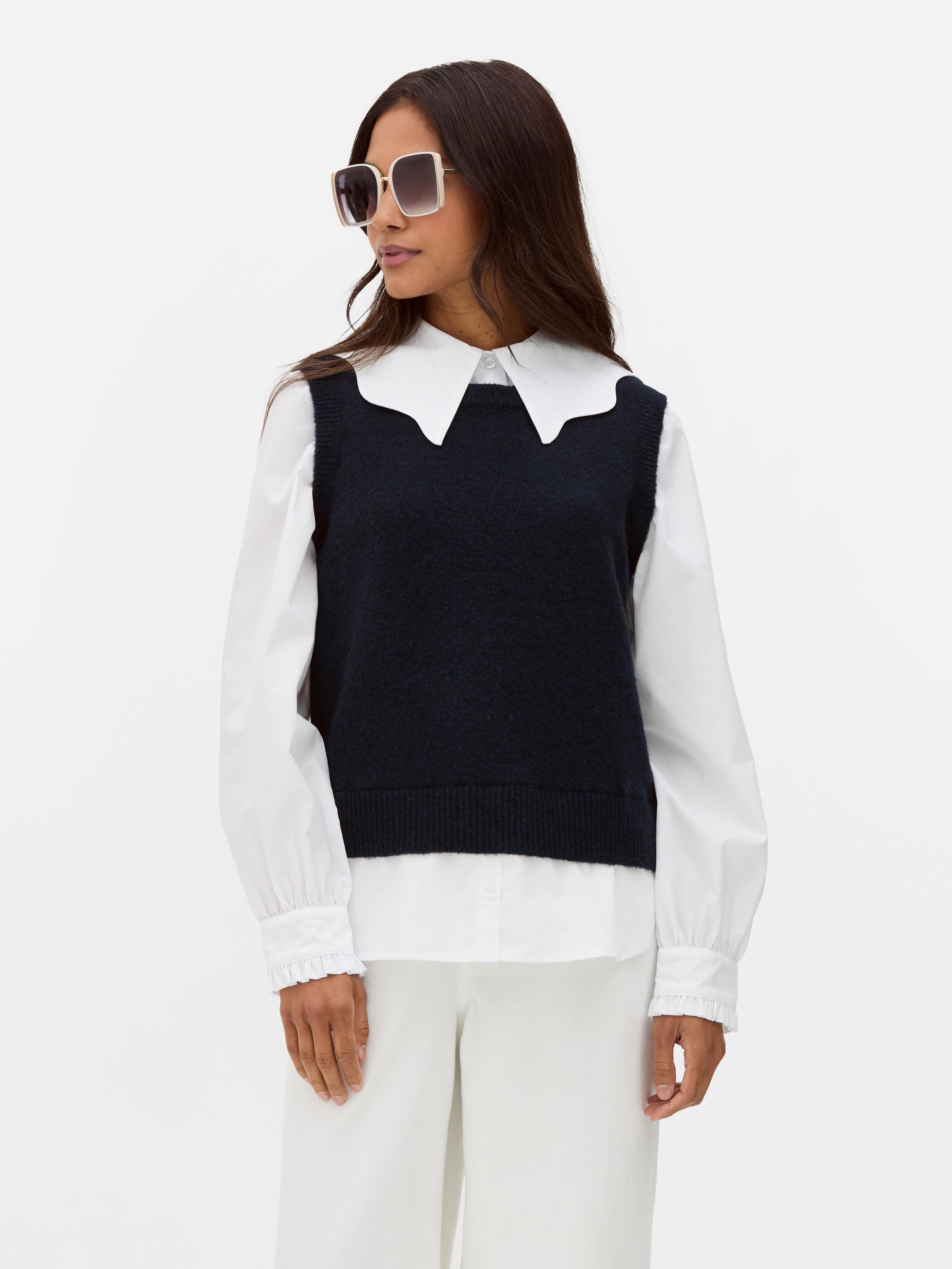 Camicia con colletto con volant e maglione smanicato