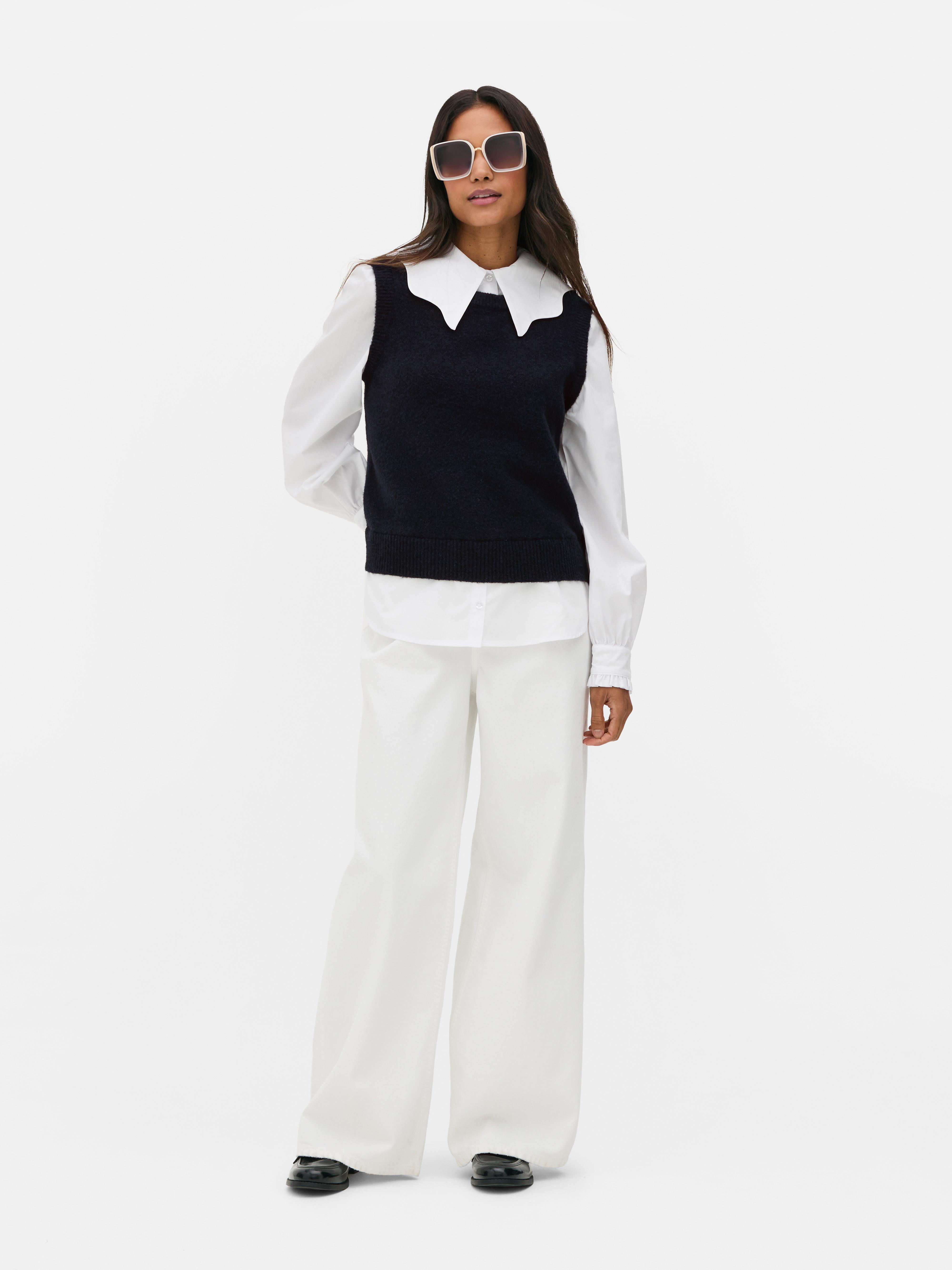 Camisa con cuello de volante y chaleco
