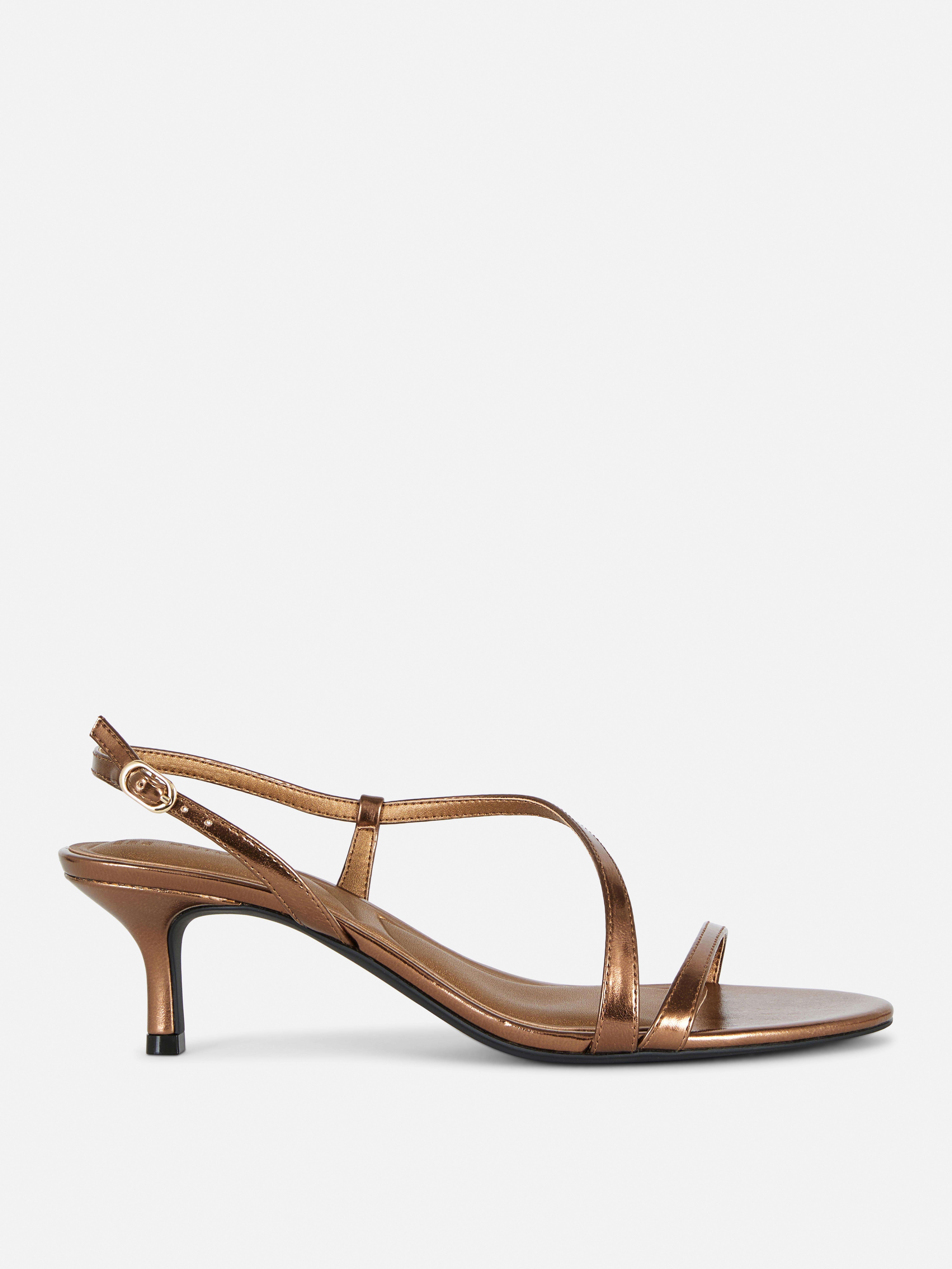 Sandalias de tacón minimalistas de tiras