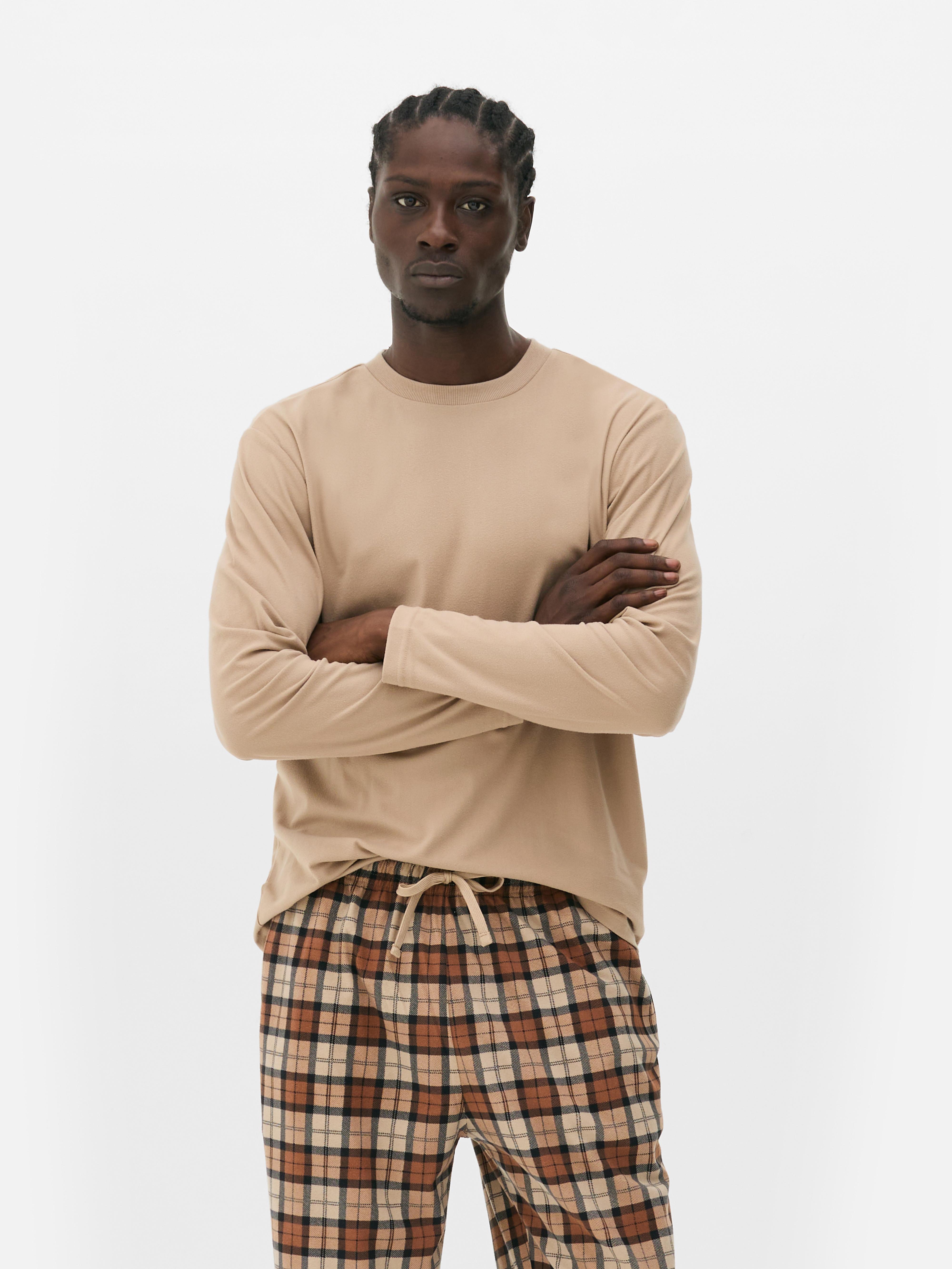 Set de pijamale lungi cu model în carouri