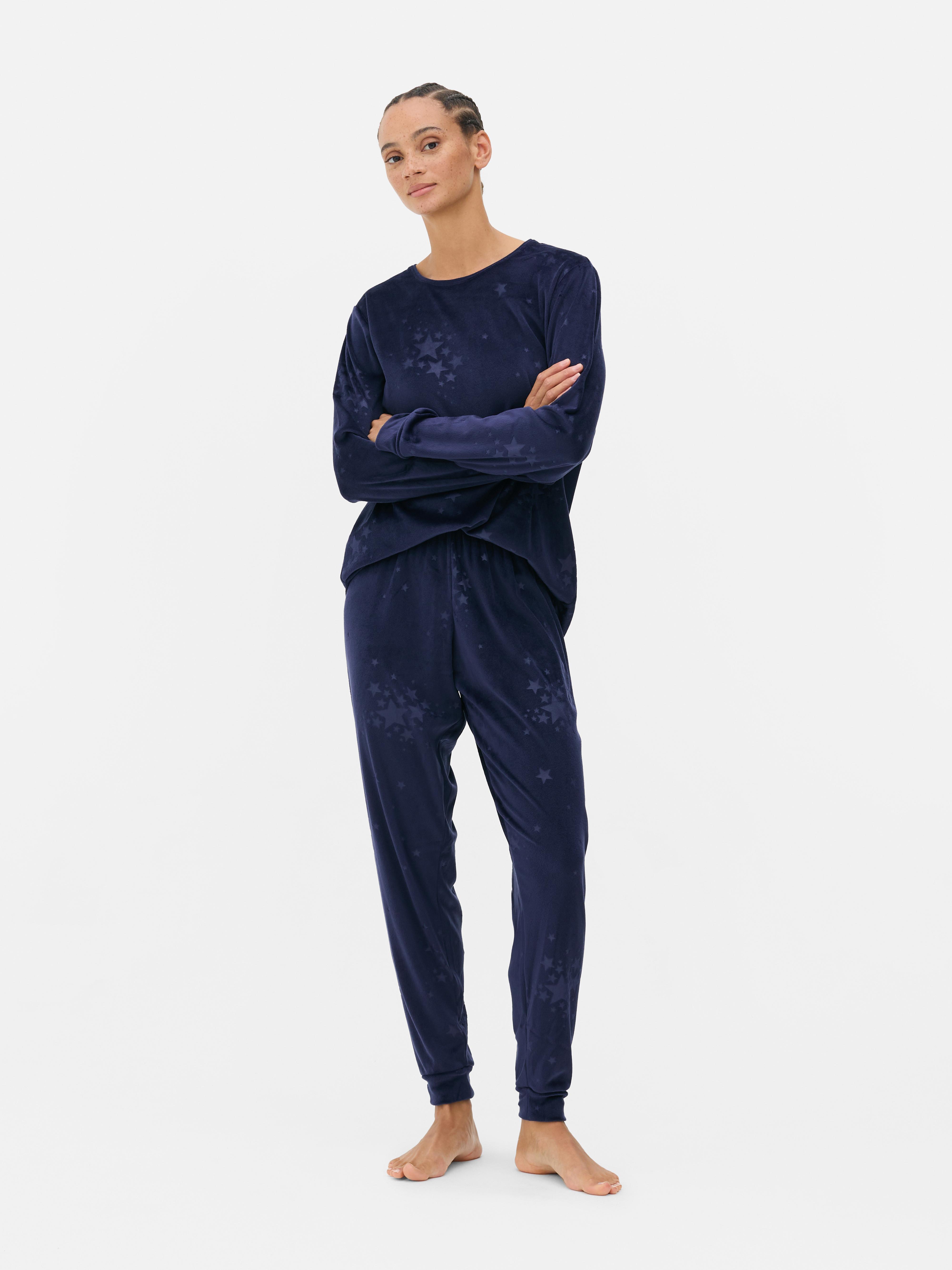 Pyjama duveteux à motif étoiles